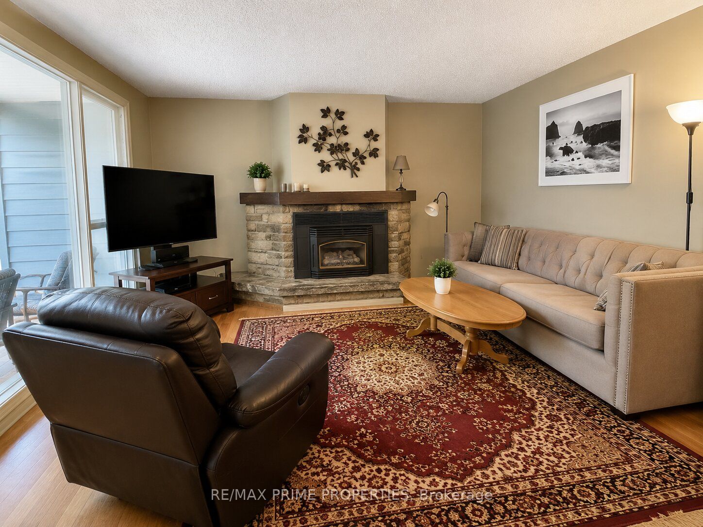 187 Frederick Drive Property Photo 6