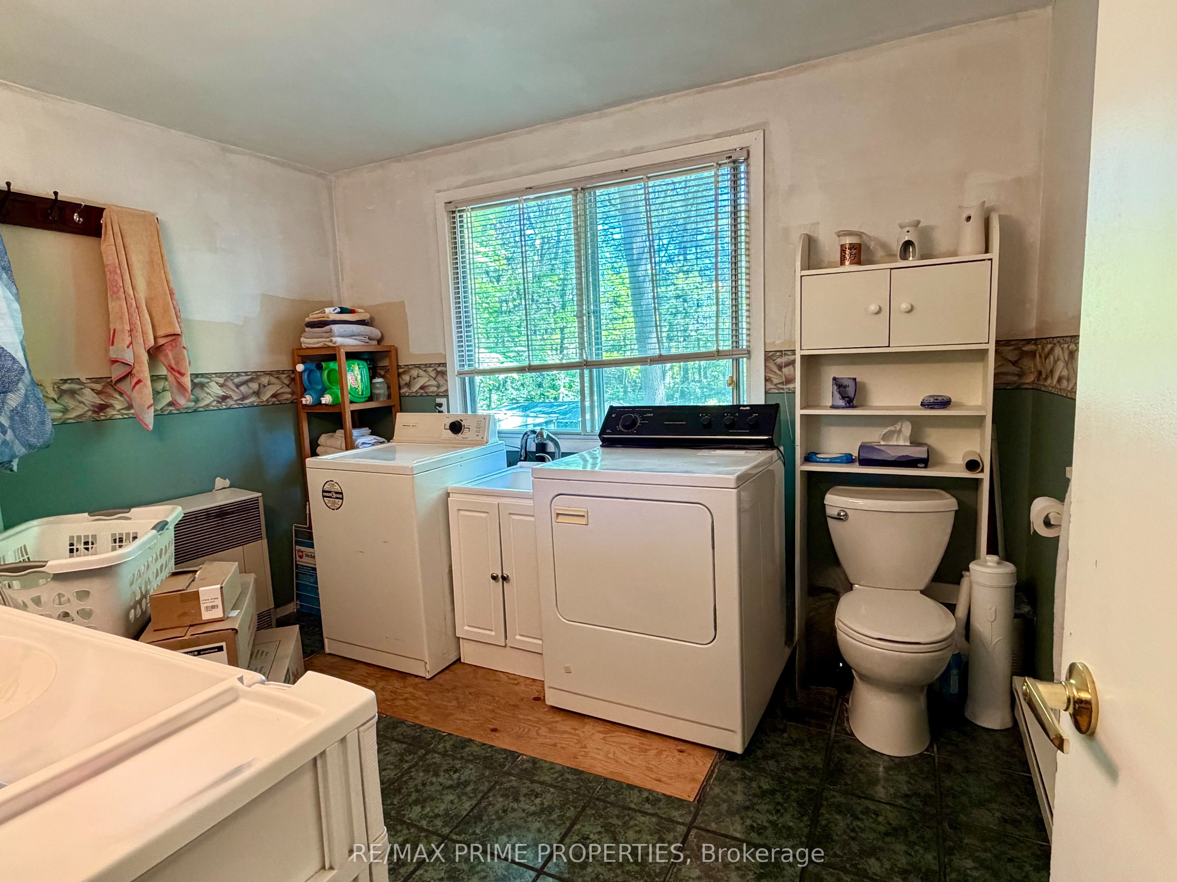 187 Frederick Drive Property Photo 9