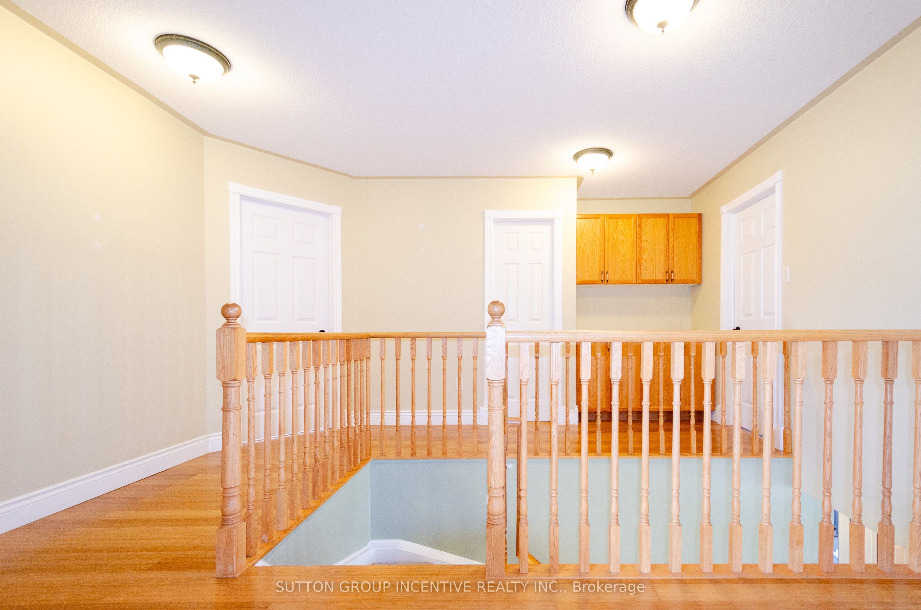 38 Harwood Drive Upper Property Photo 15