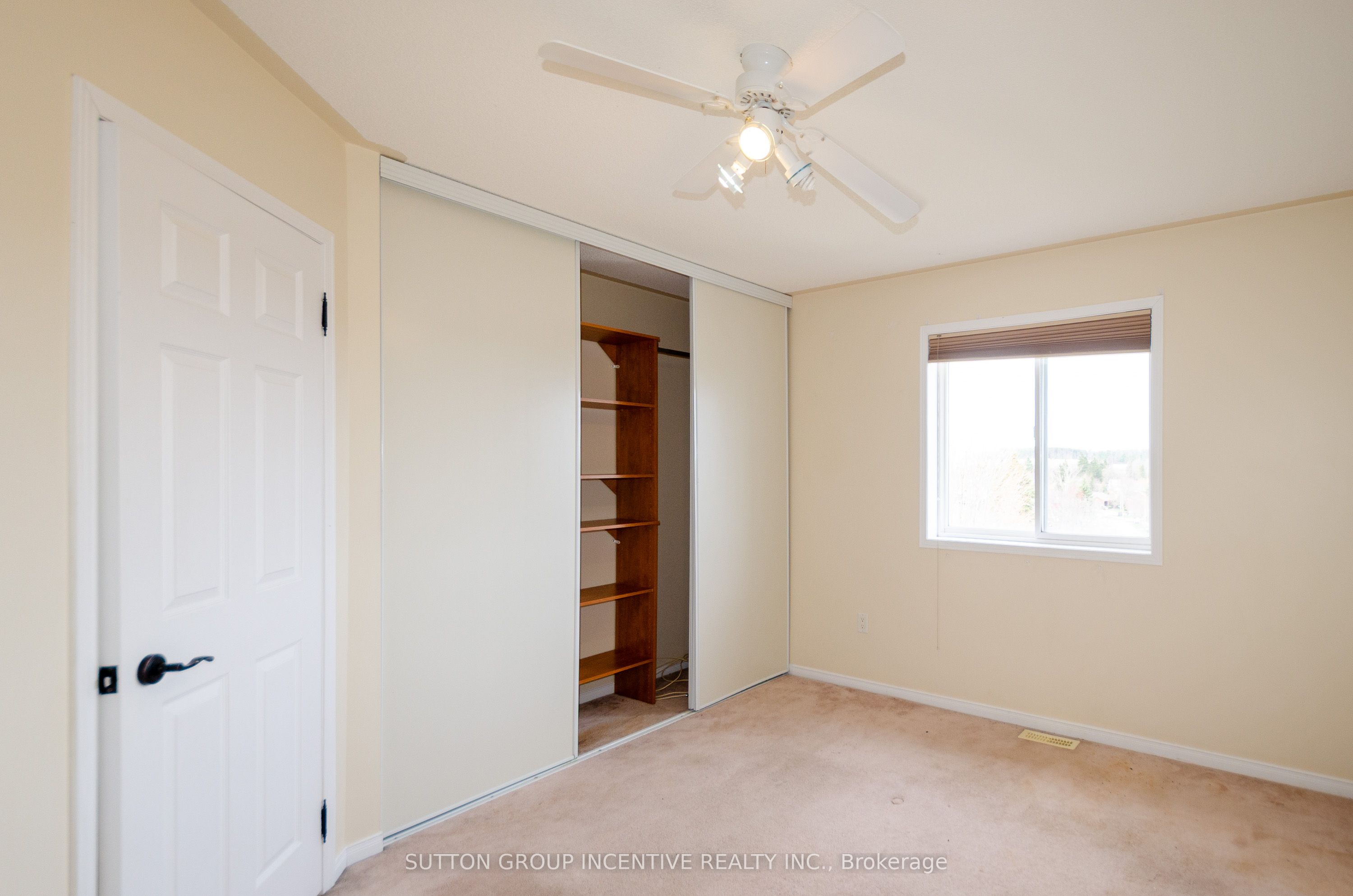 38 Harwood Drive Upper Property Photo 17