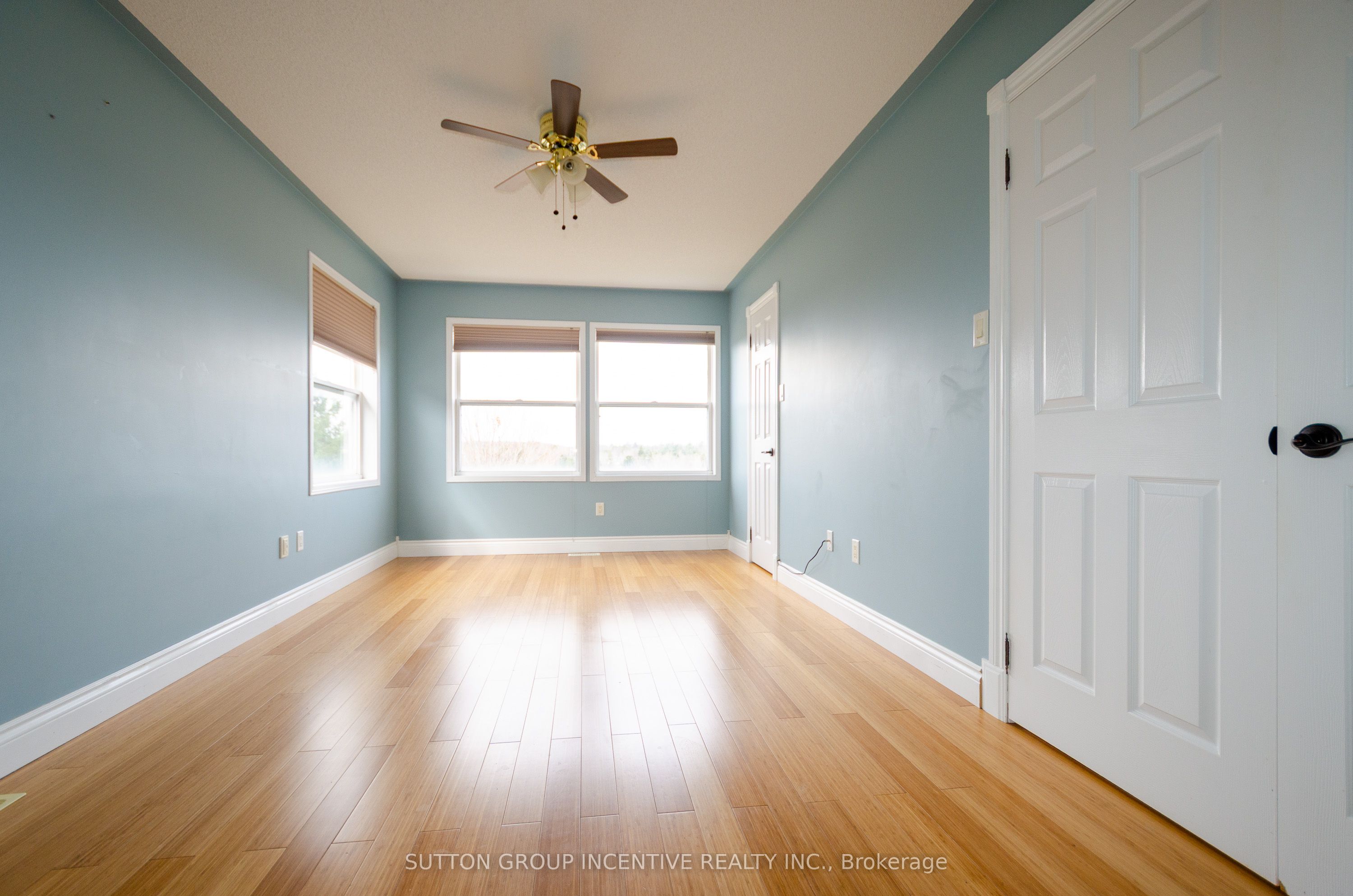 38 Harwood Drive Upper Property Photo 22