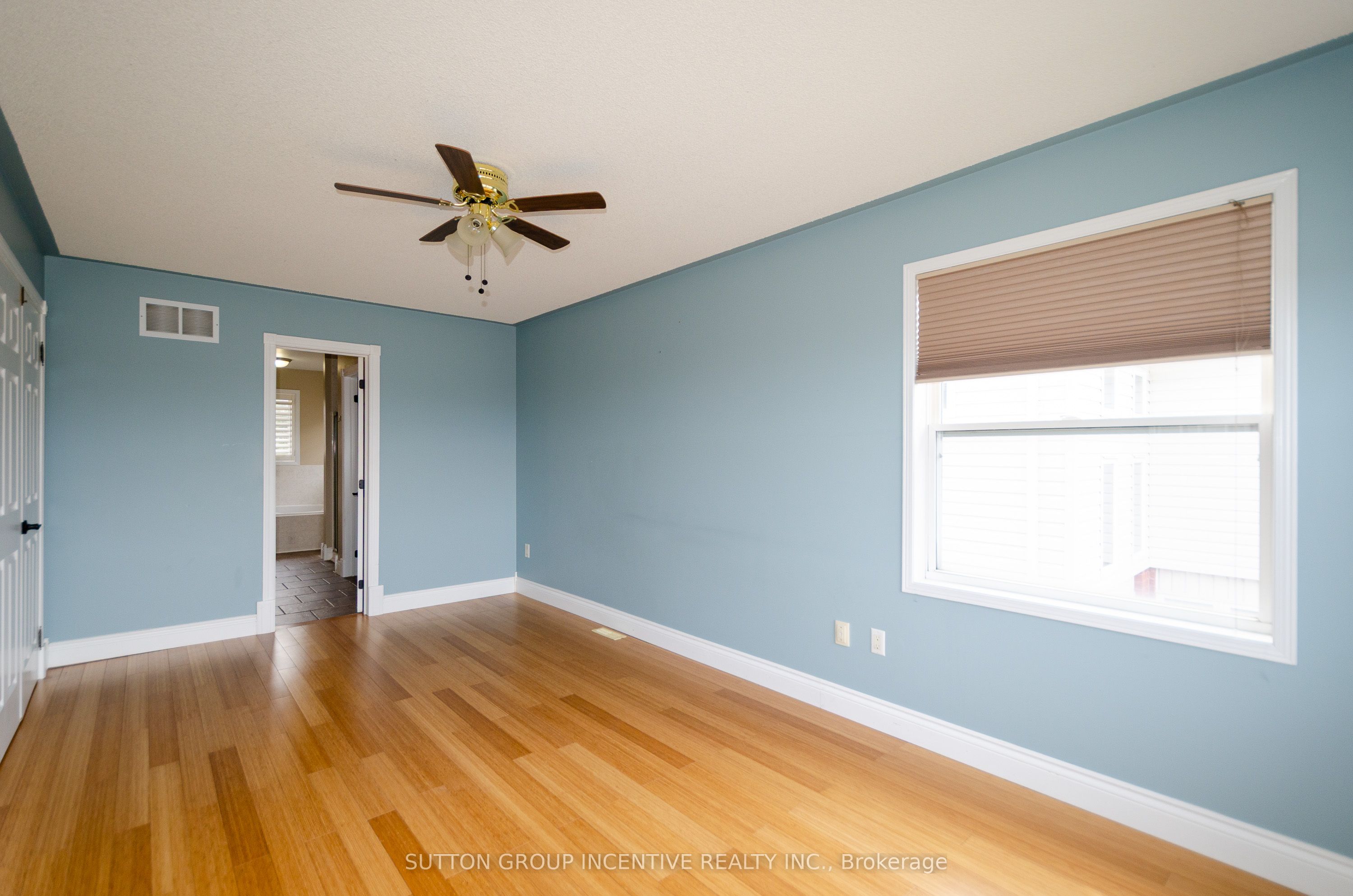 38 Harwood Drive Upper Property Photo 23
