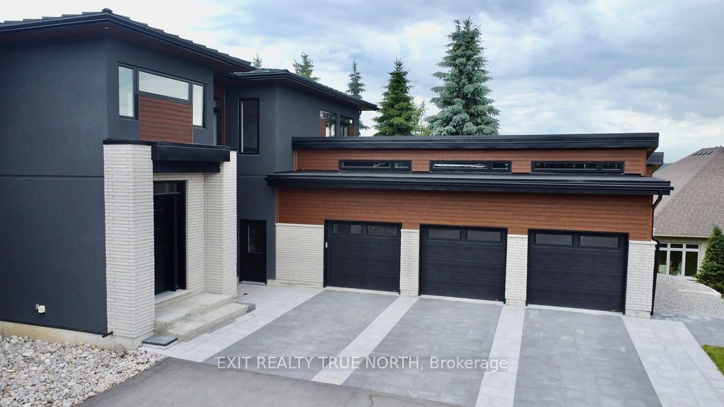 57 Glenhuron Drive Property Photo 3