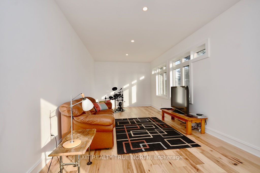 57 Glenhuron Drive Property Photo 33