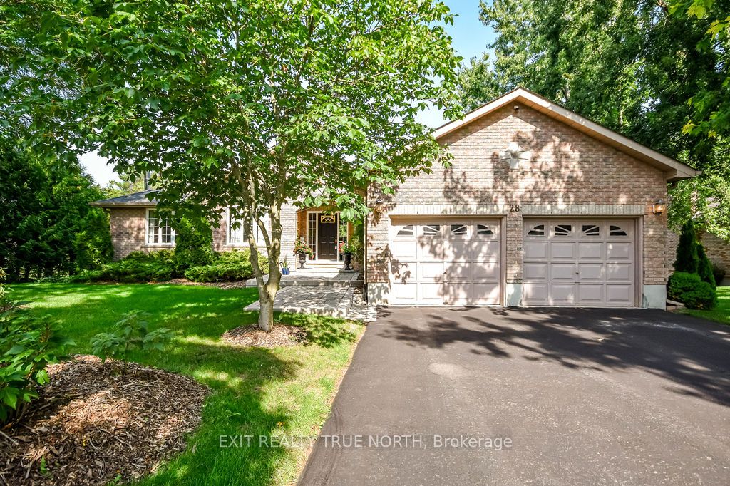28 Nicholson Crescent Property Photo 1
