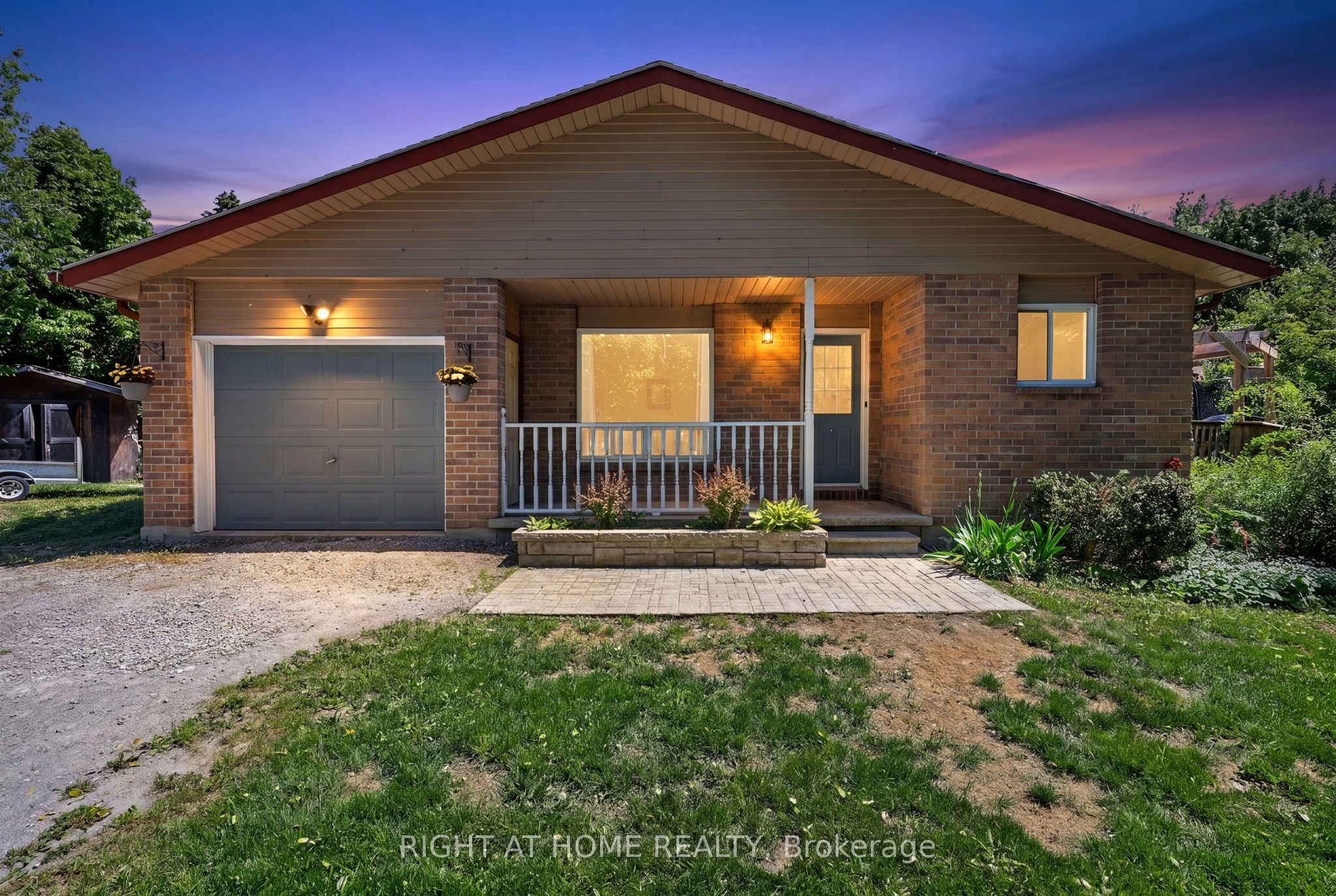 2792 Stephen Drive Property Photo 1