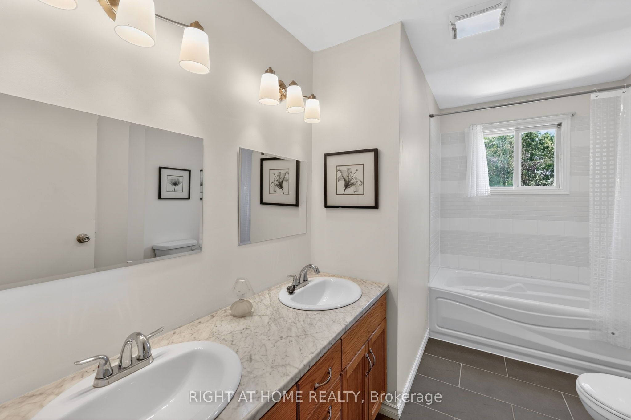2792 Stephen Drive Property Photo 18