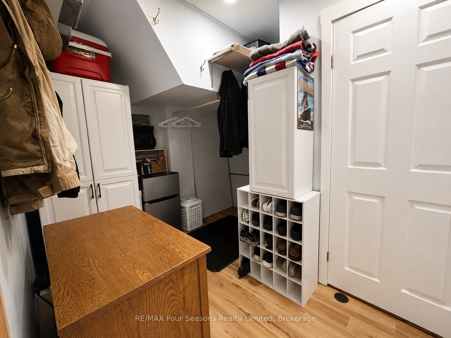 158 Escarpment Crescent Property Photo 19