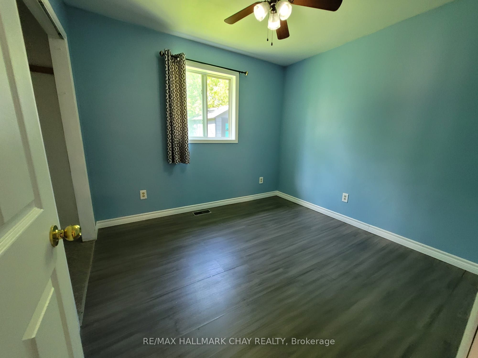 405 Forest Avenue S Property Photo 6