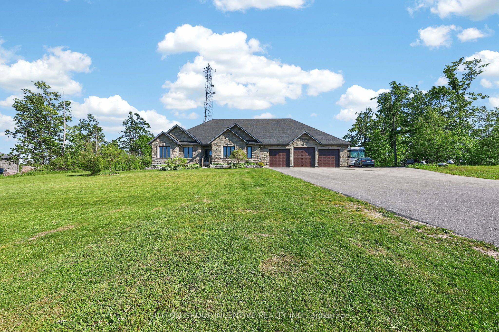 15 Caldwell Drive Property Photo 2