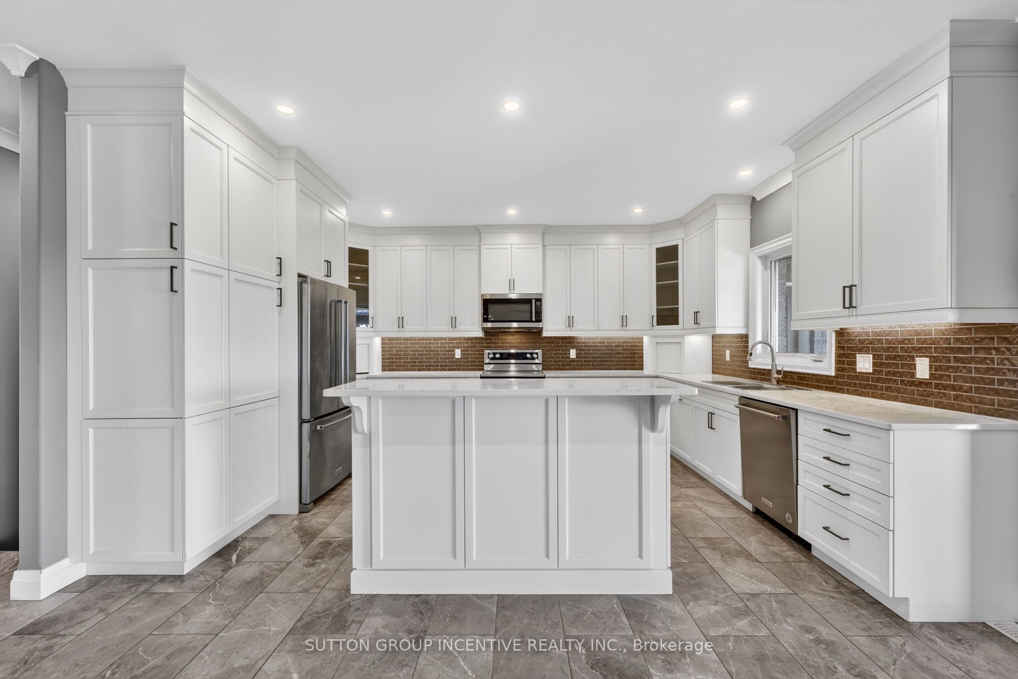 15 Caldwell Drive Property Photo 8