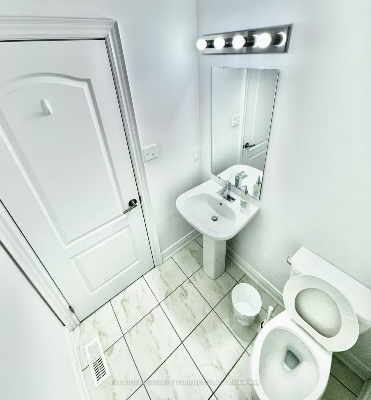 43 Madelaine Drive 4 Property Photo 11