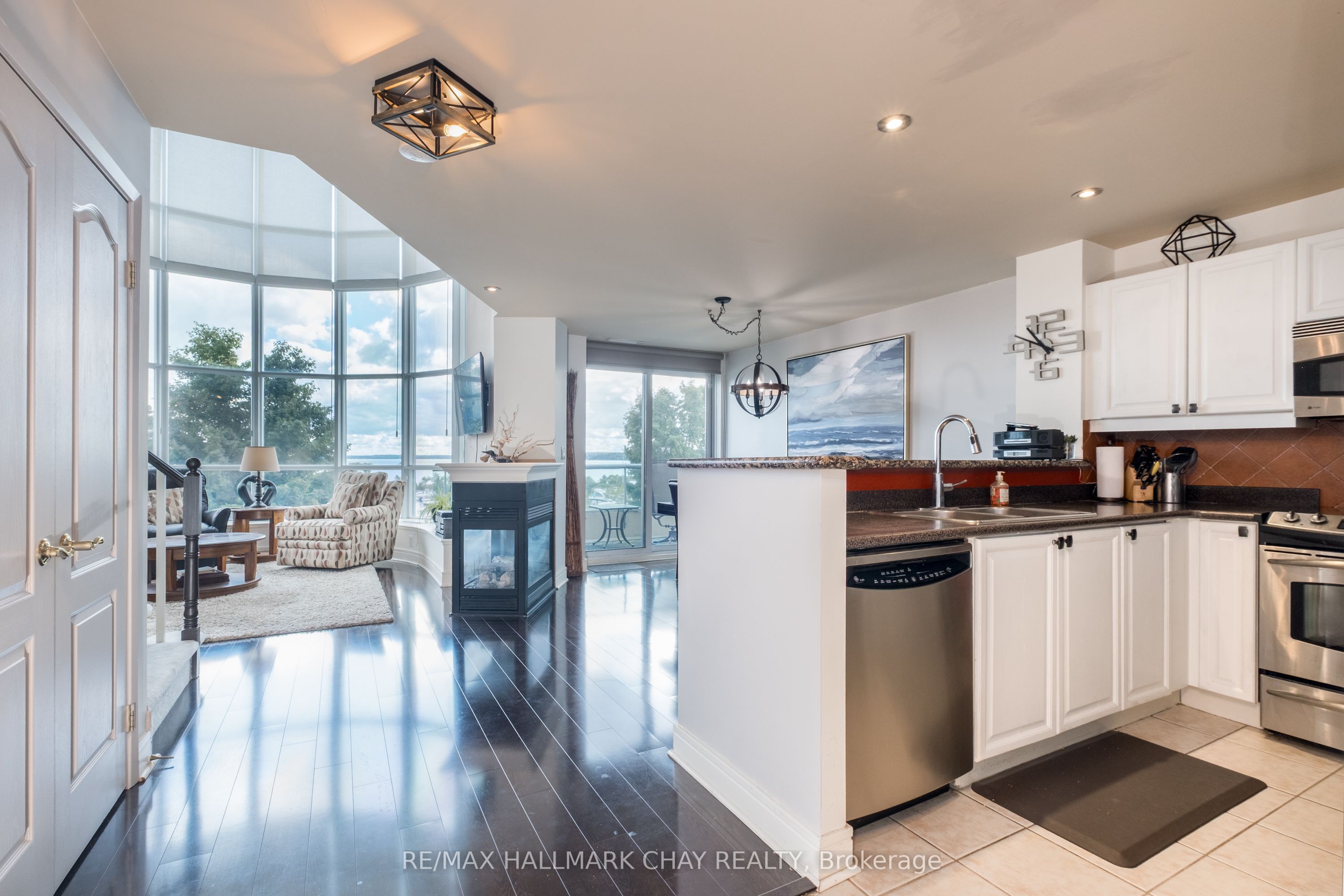 2 Toronto Street 310 Property Photo 5