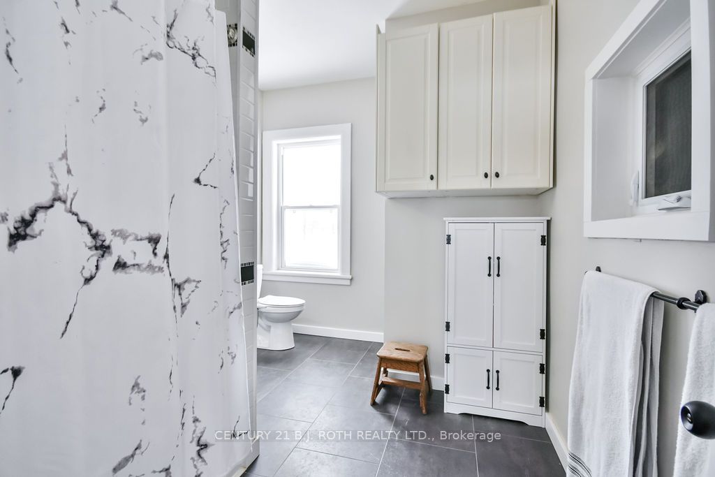 1153 Glengarry Landing Road S Property Photo 18