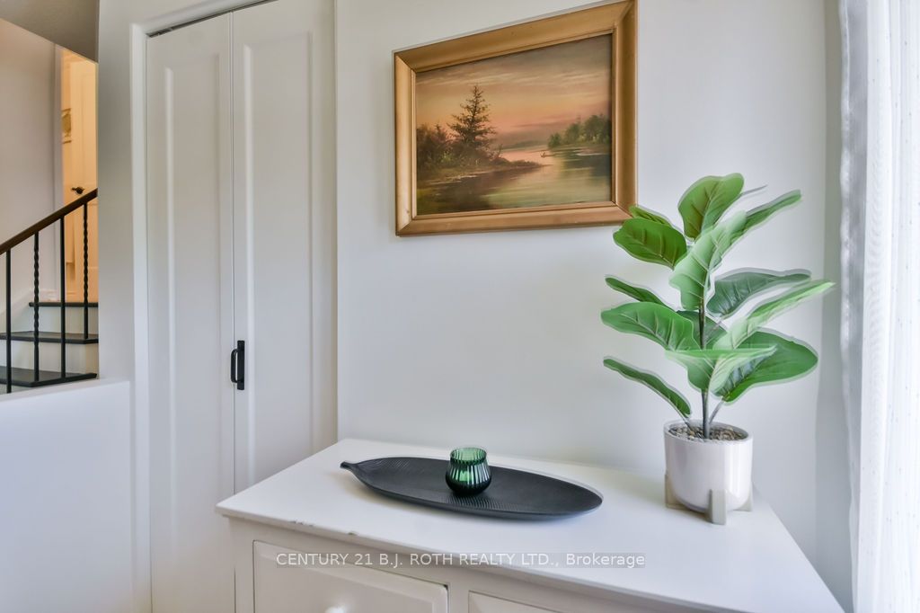 32 Lonsdale Place Property Photo 13