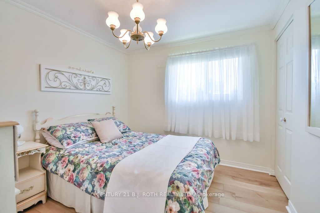 32 Lonsdale Place Property Photo 15
