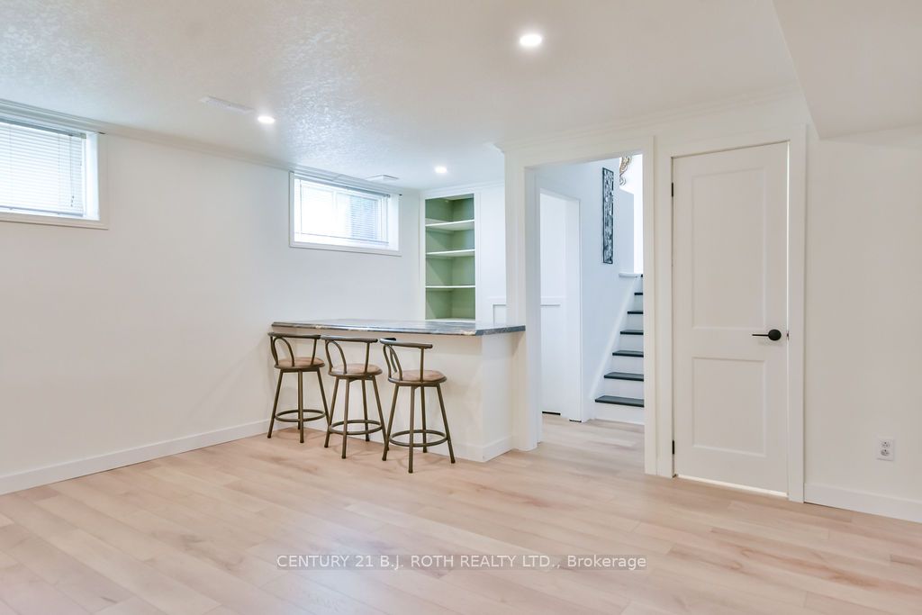 32 Lonsdale Place Property Photo 23