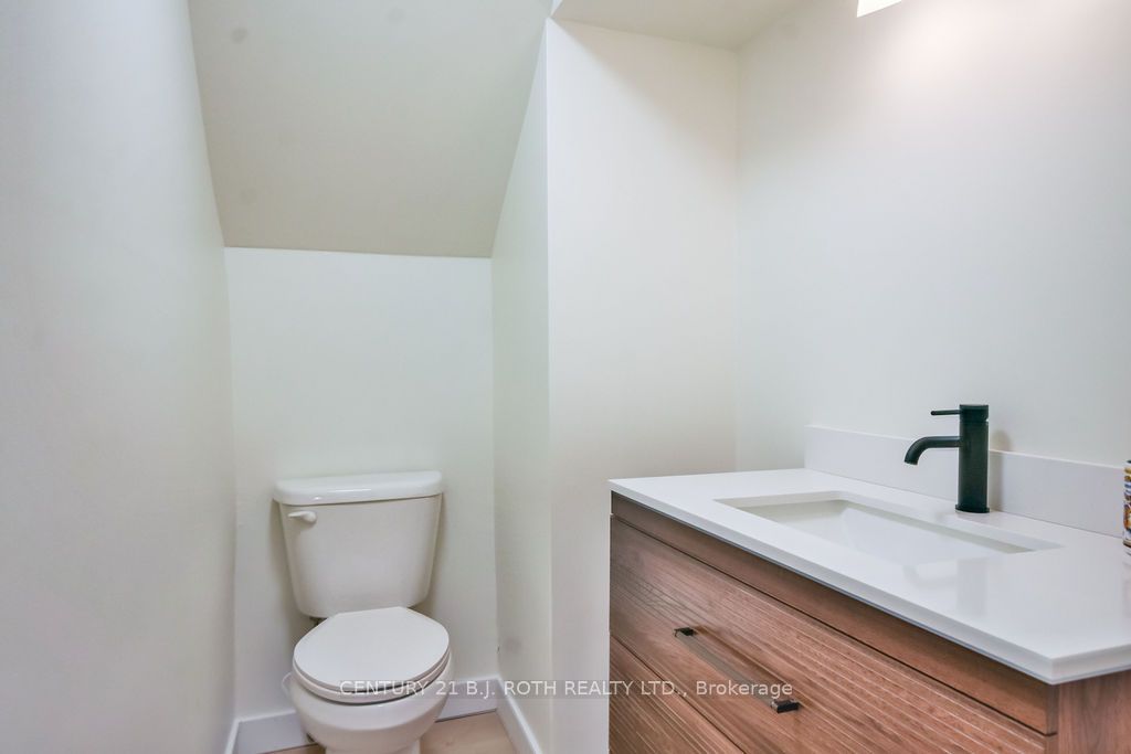 32 Lonsdale Place Property Photo 27