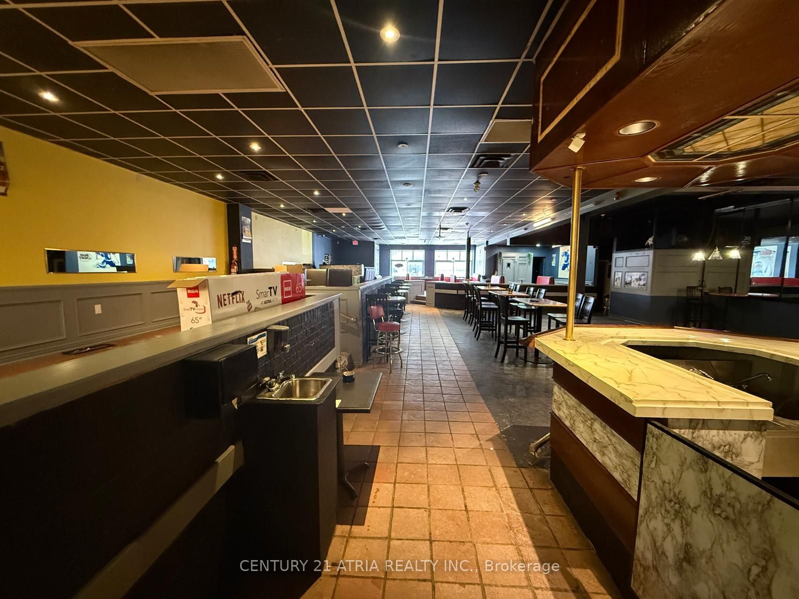 18-22 Dunlop Street W Property Photo 3