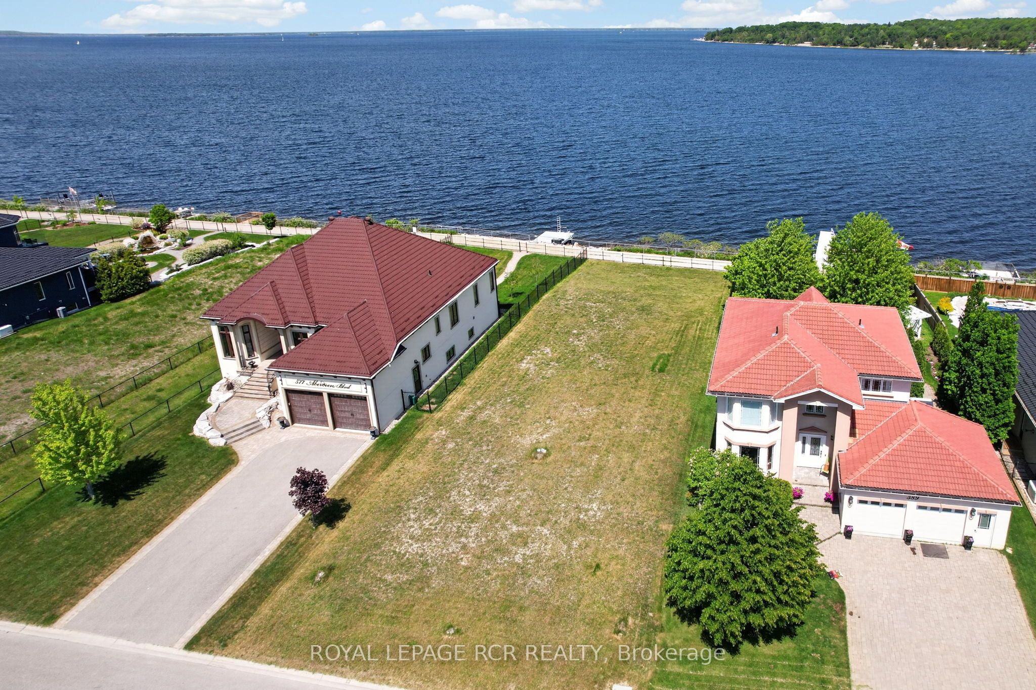583 Aberdeen Boulevard Property Photo 14