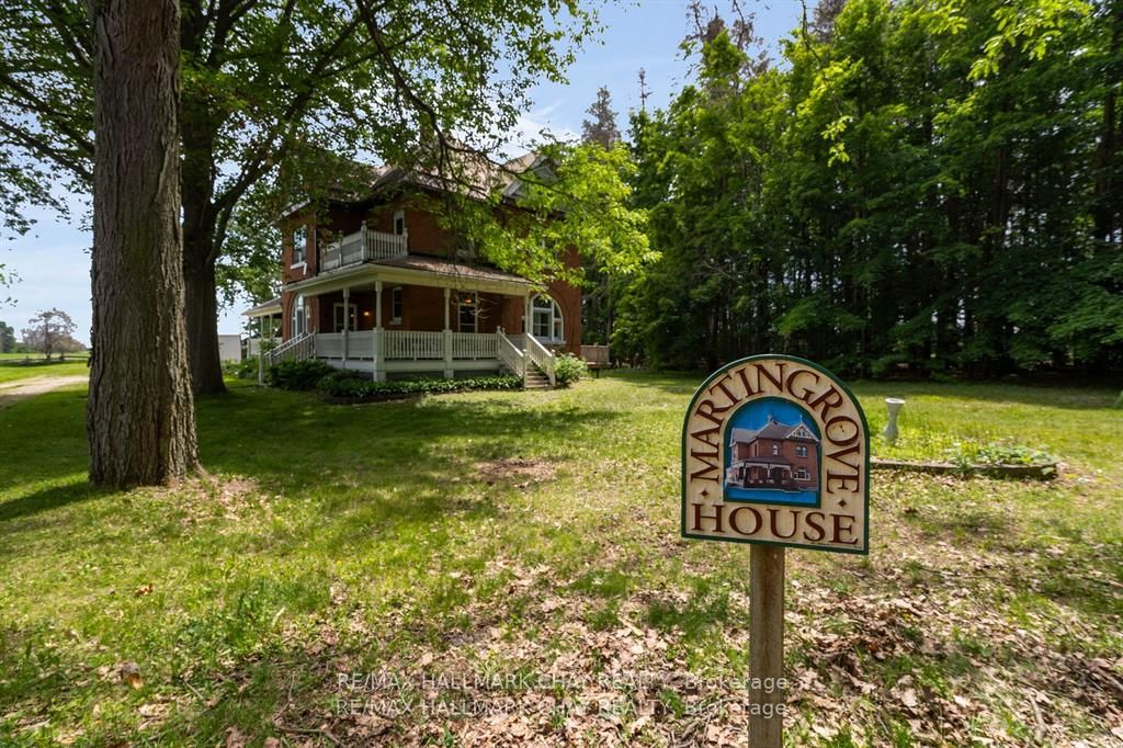 1407 Flos 8 Road W Property Photo 1