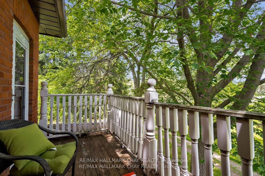 1407 Flos 8 Road W Property Photo 20