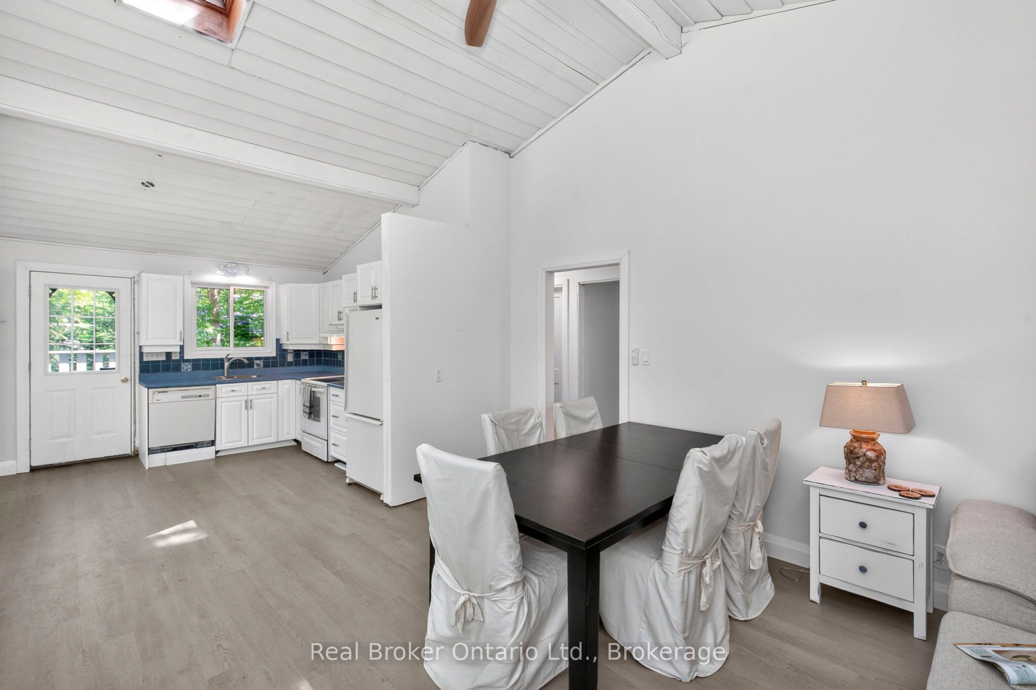 208 Desroches Trail Property Photo 9