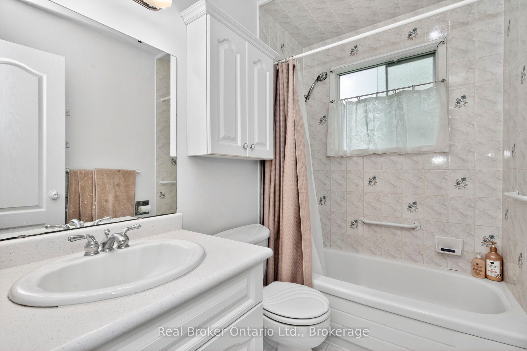208 Desroches Trail Property Photo 14