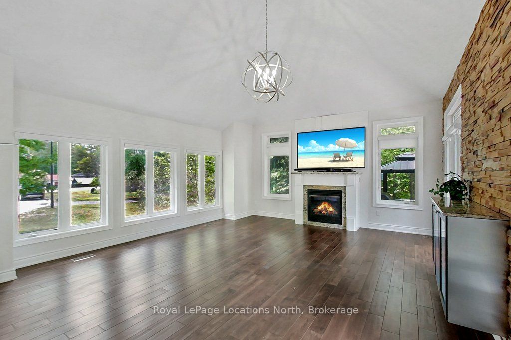 5 Christy Drive Property Photo 10