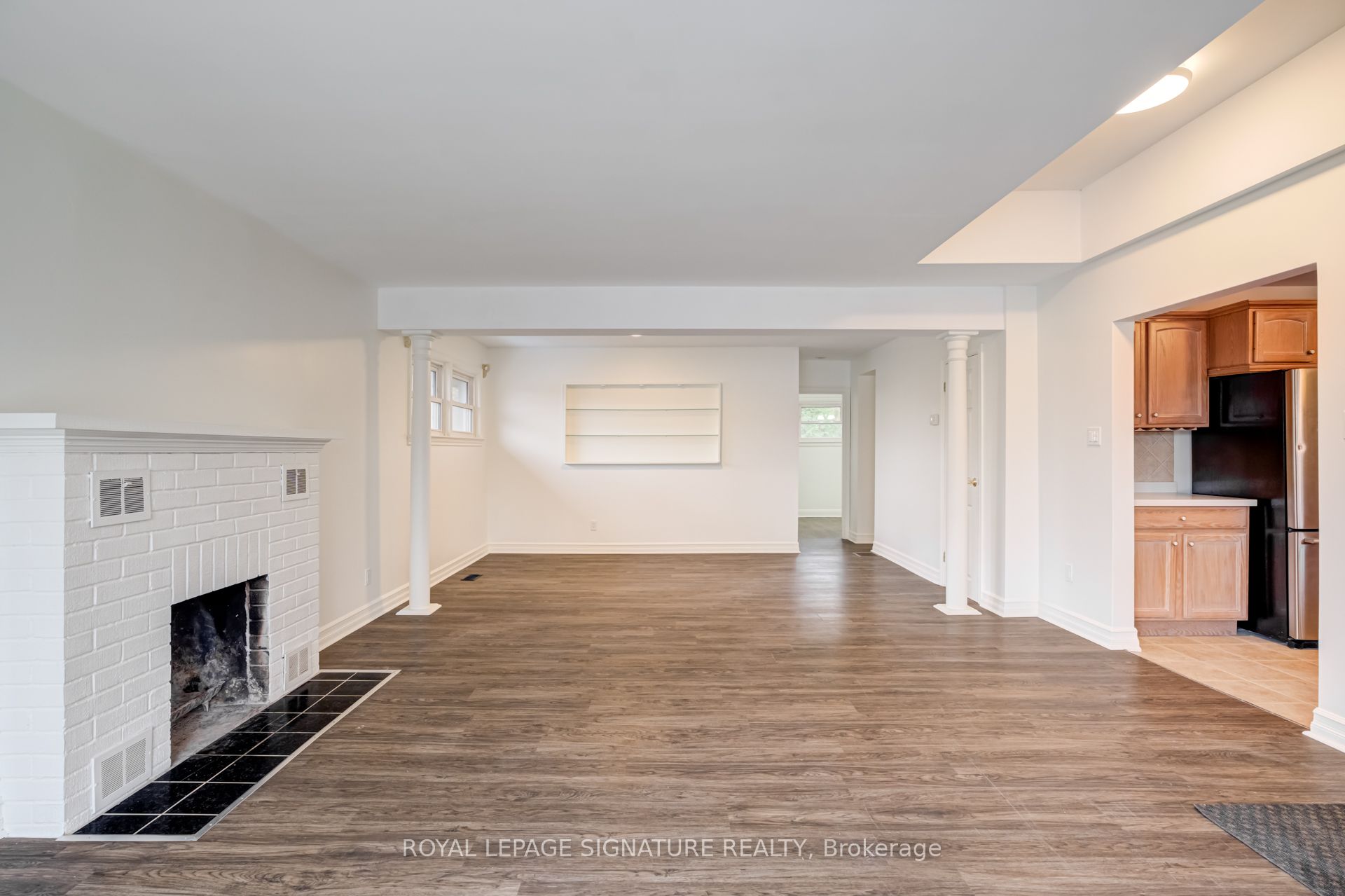 22 Drury Lane Main Property Photo 4