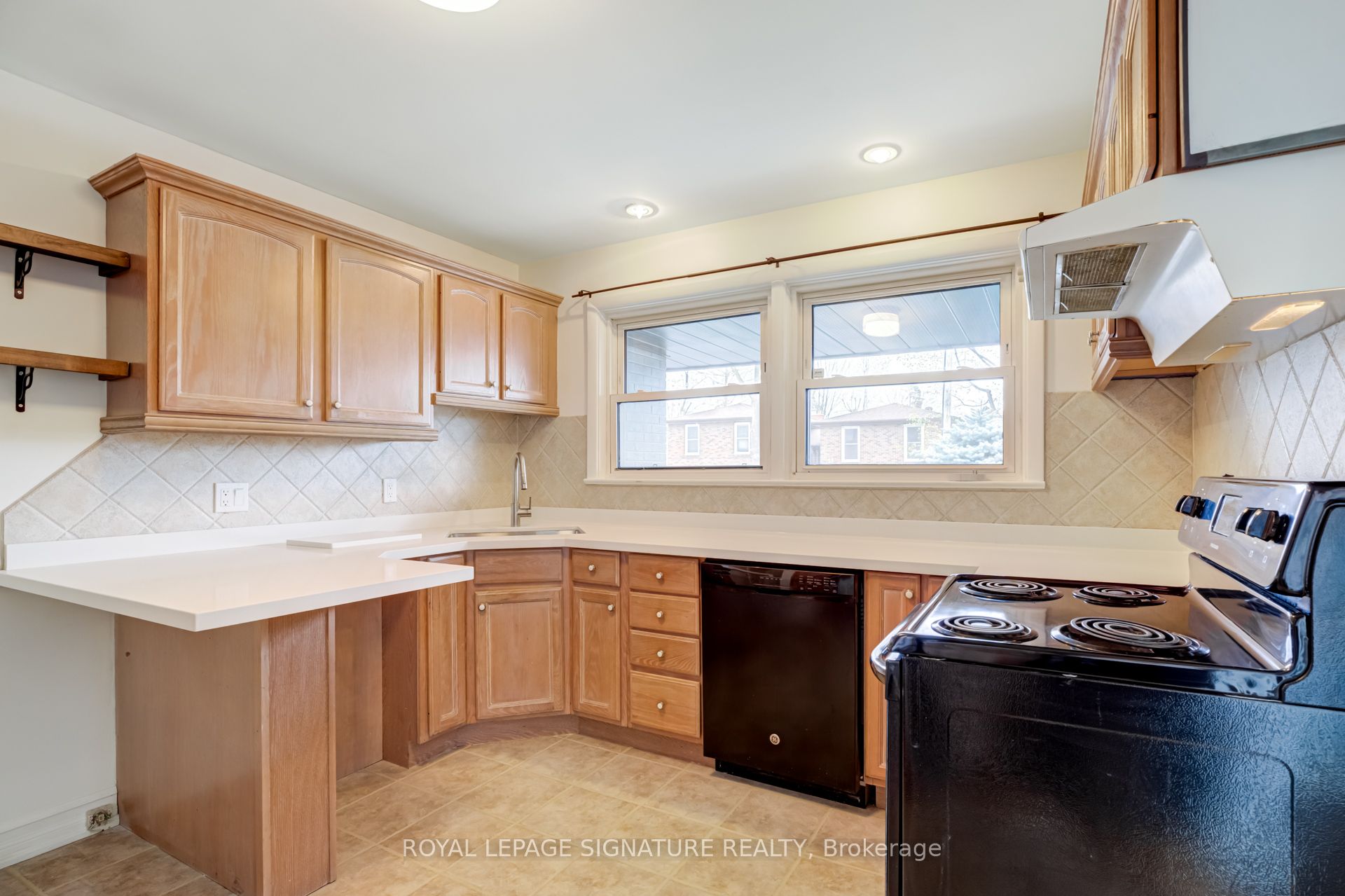 22 Drury Lane Main Property Photo 6