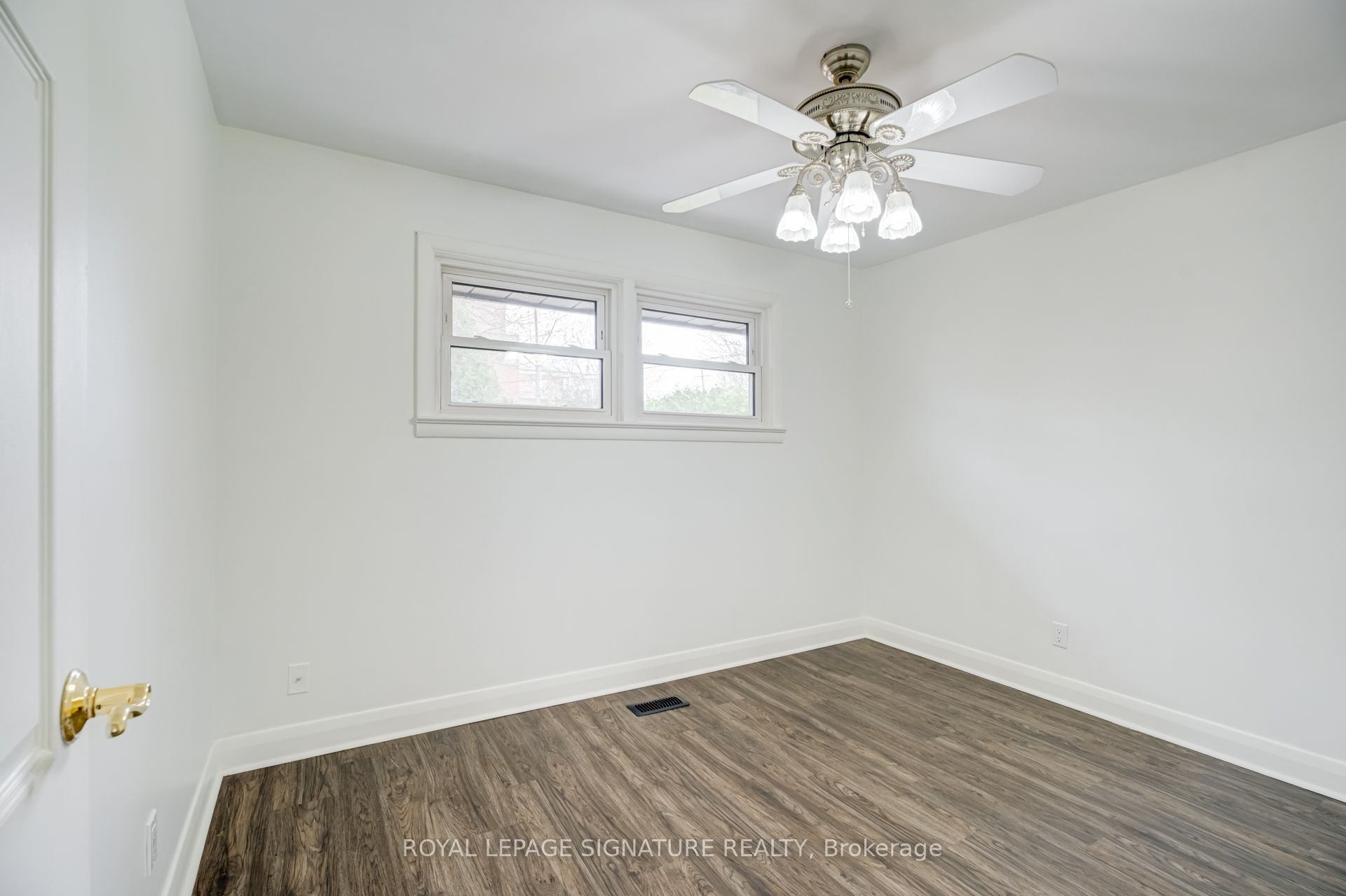 22 Drury Lane Main Property Photo 11