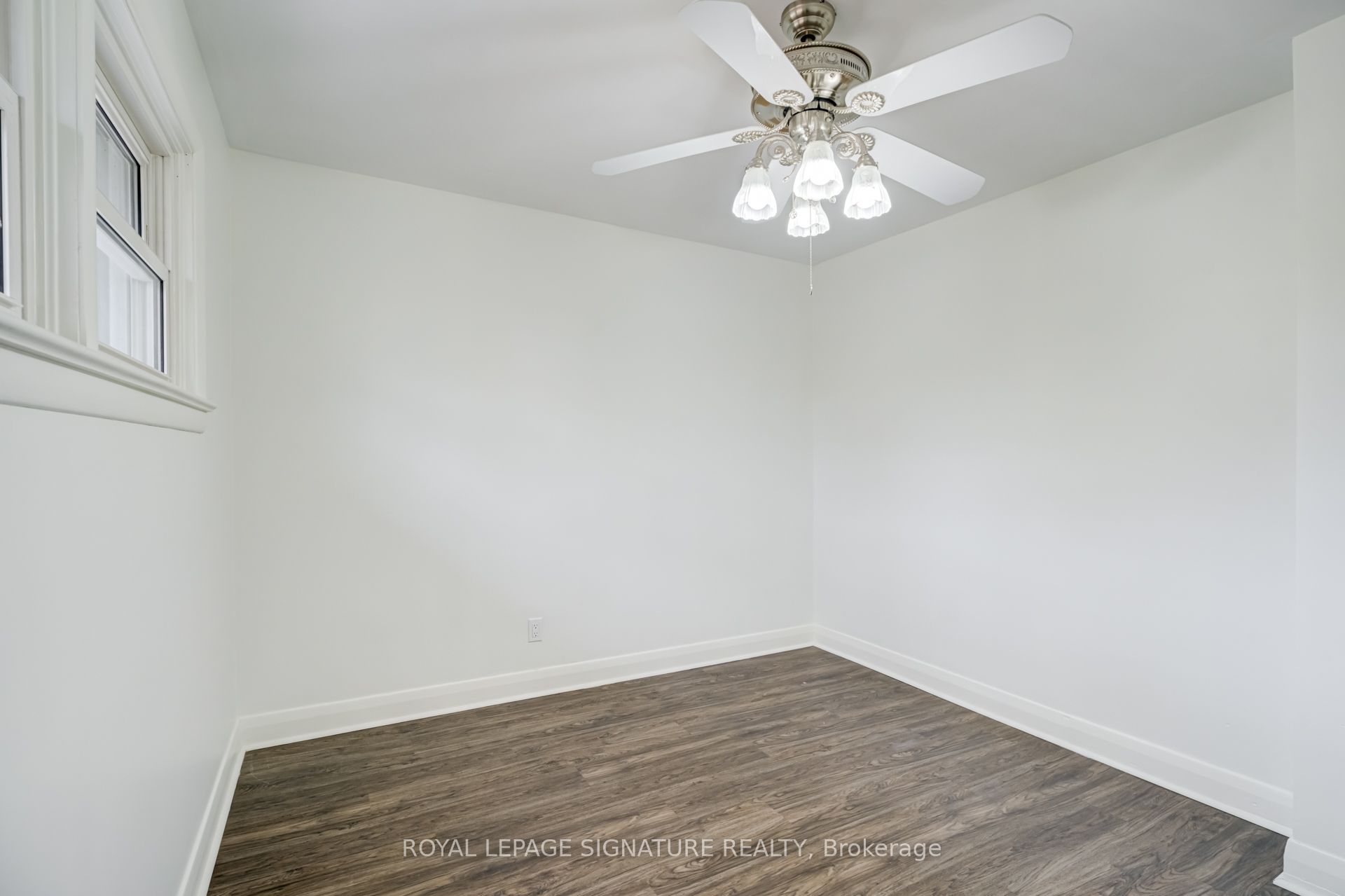 22 Drury Lane Main Property Photo 12