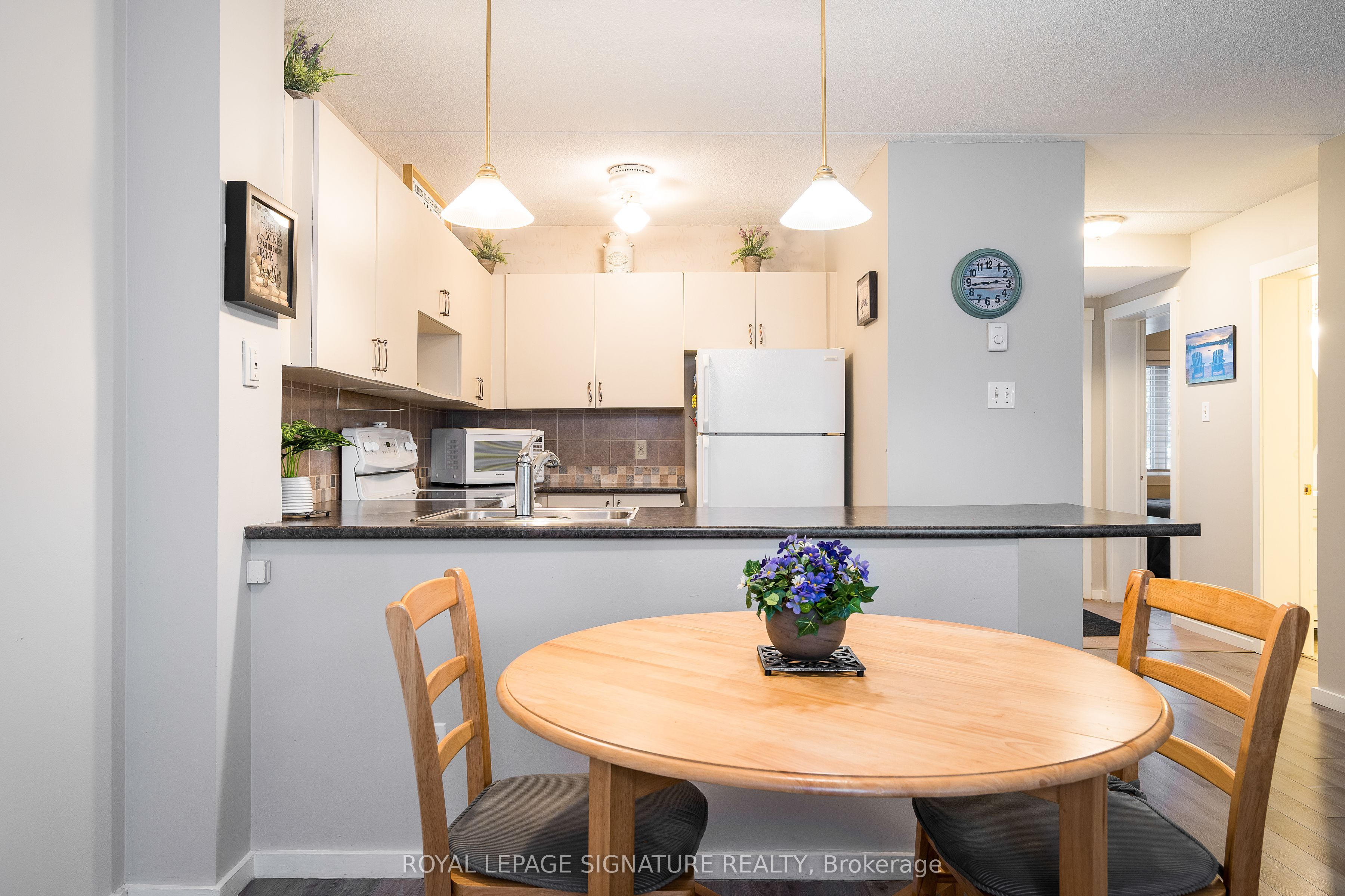 49 Trott Boulevard 179 Property Photo 14