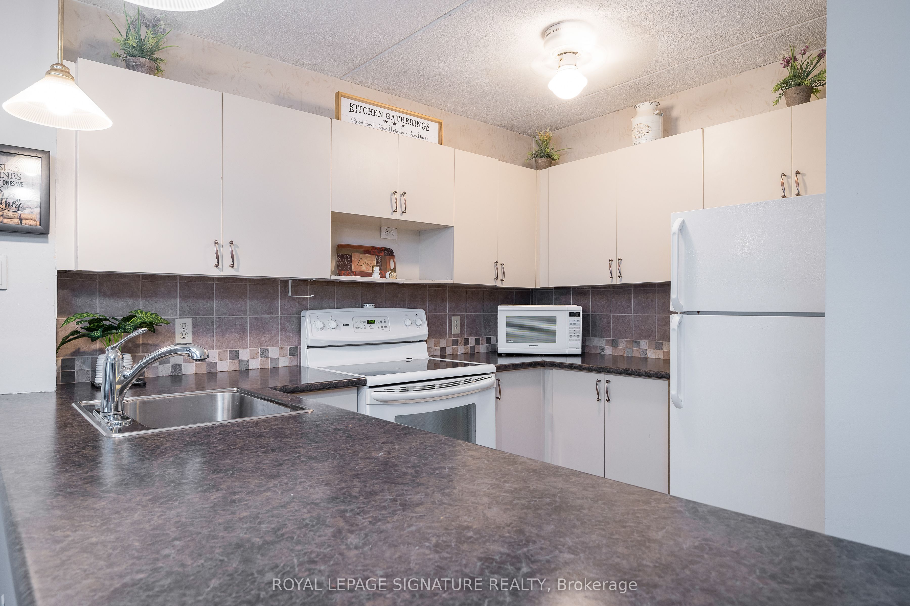 49 Trott Boulevard 179 Property Photo 16