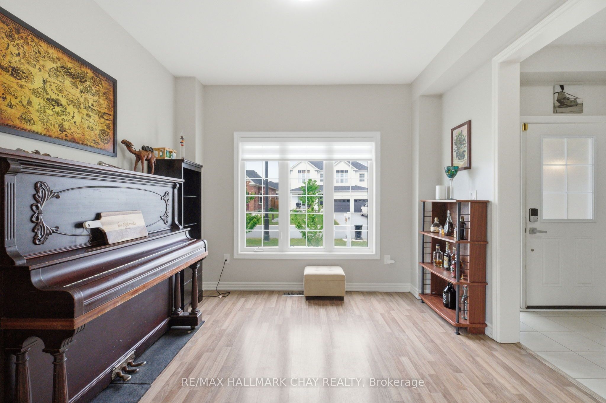 215 Breton Street Property Photo 6