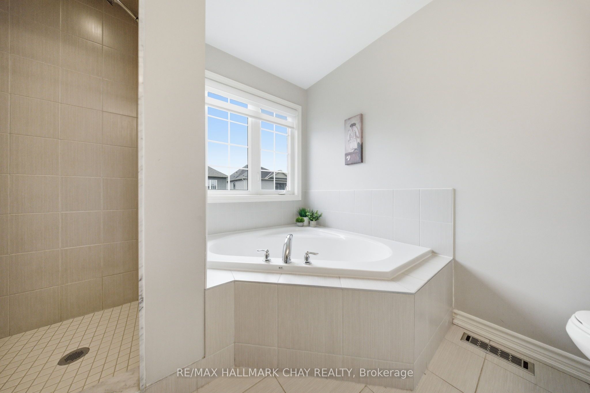 215 Breton Street Property Photo 23