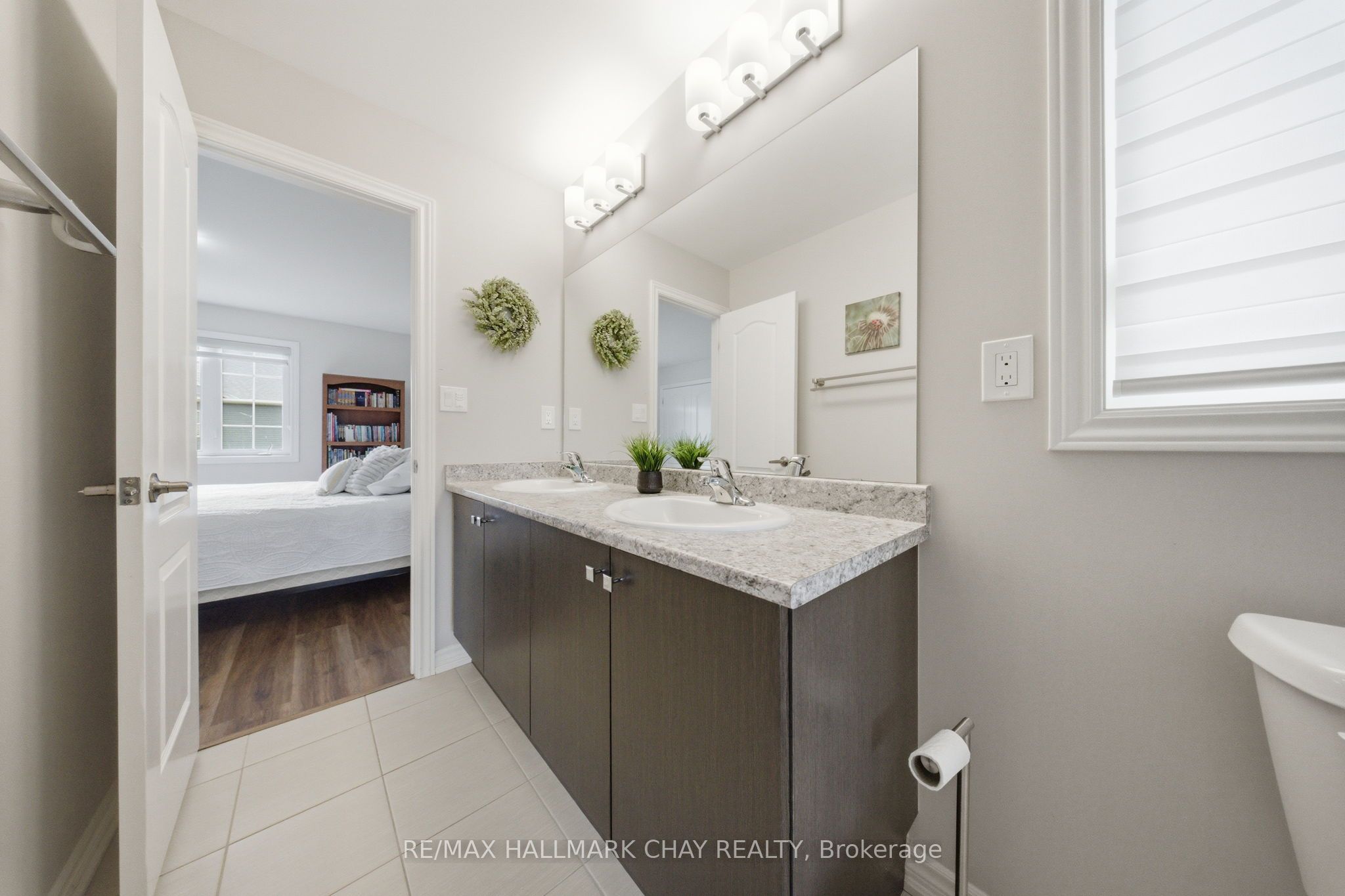 215 Breton Street Property Photo 31