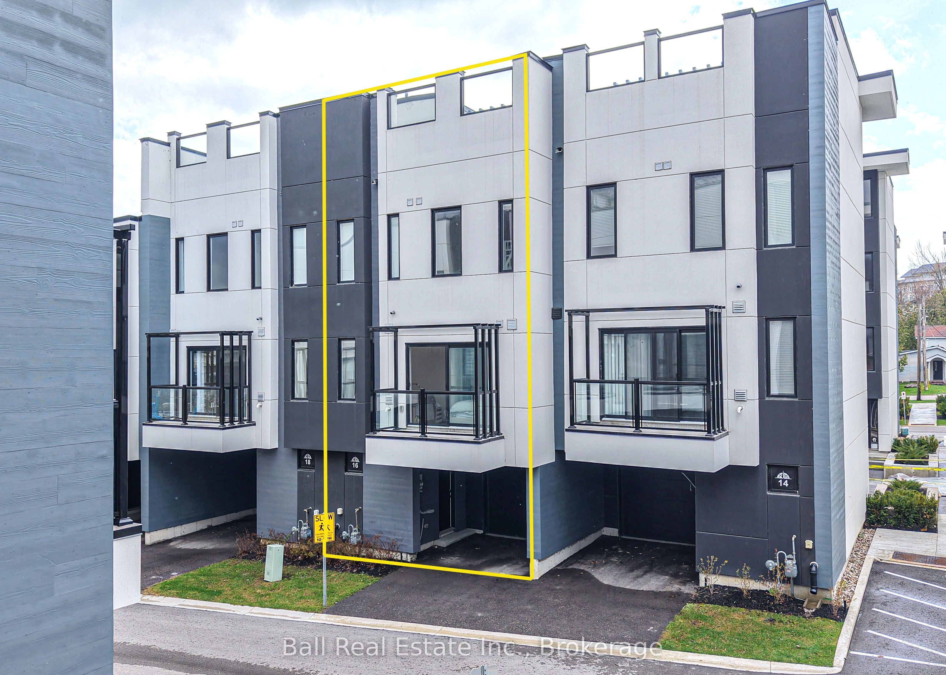 16 Mariners Pier Way Property Photo 2