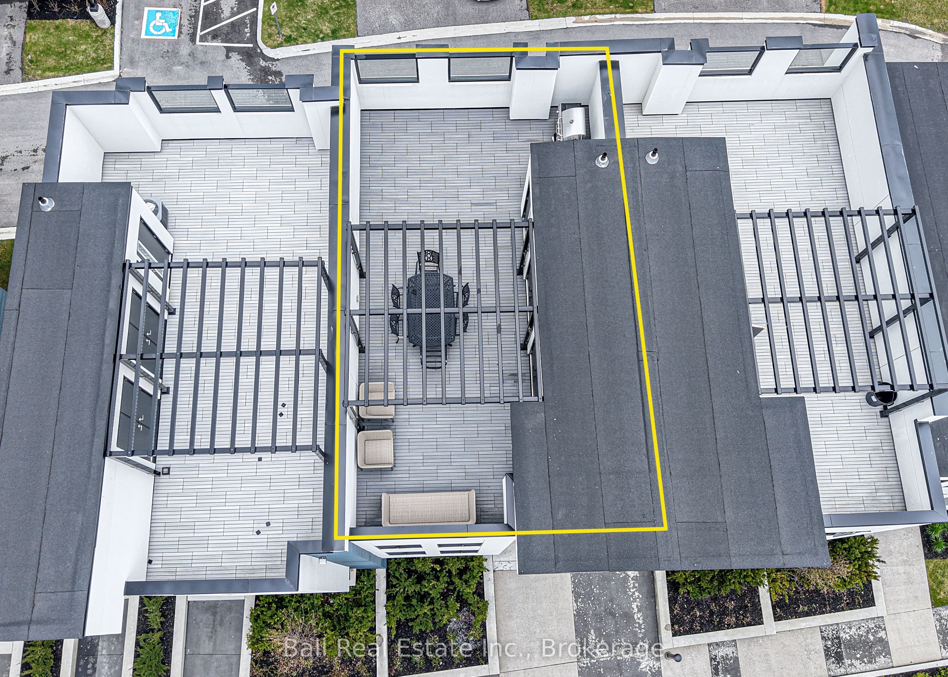 16 Mariners Pier Way Property Photo 3