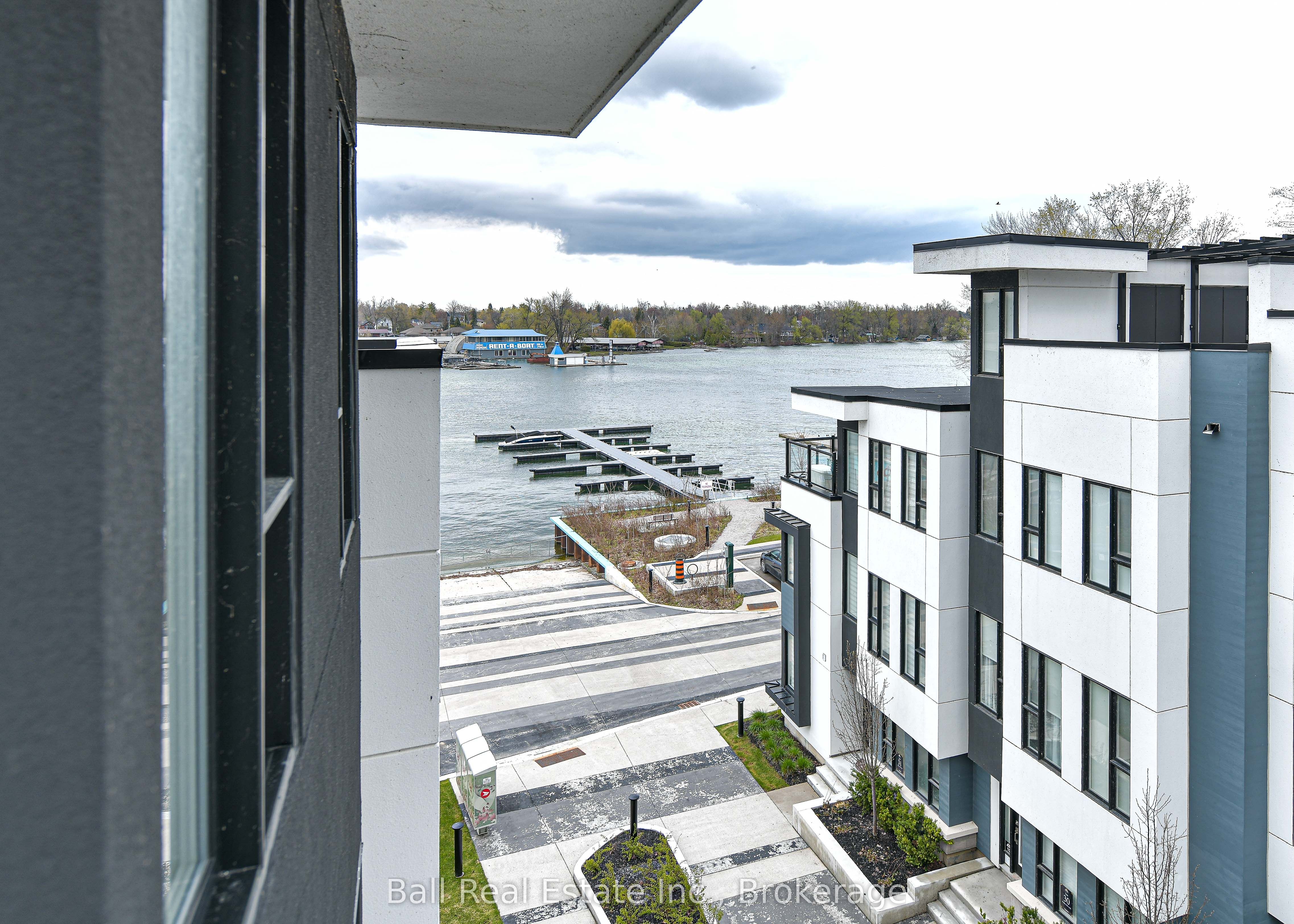 16 Mariners Pier Way Property Photo 7
