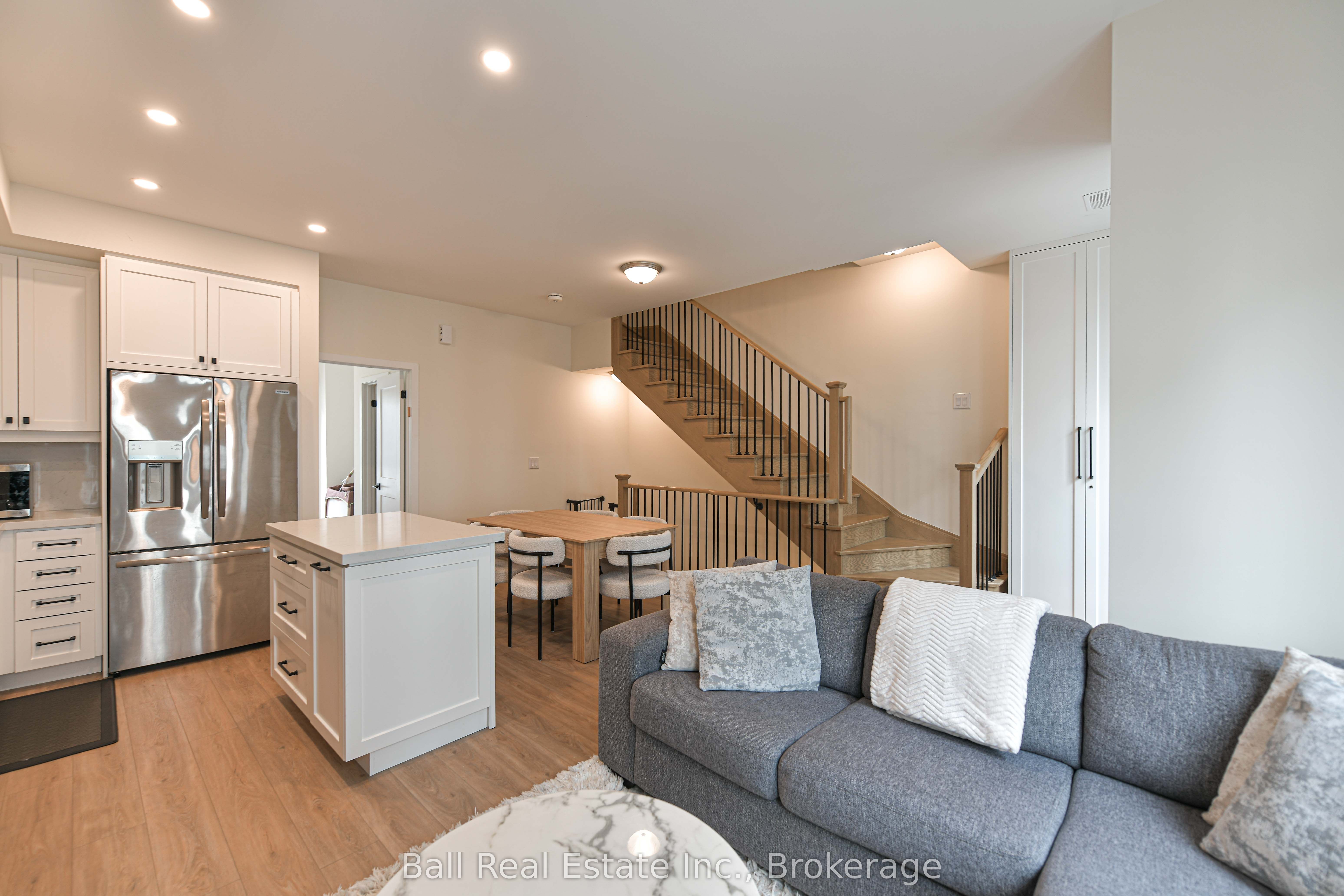 16 Mariners Pier Way Property Photo 12