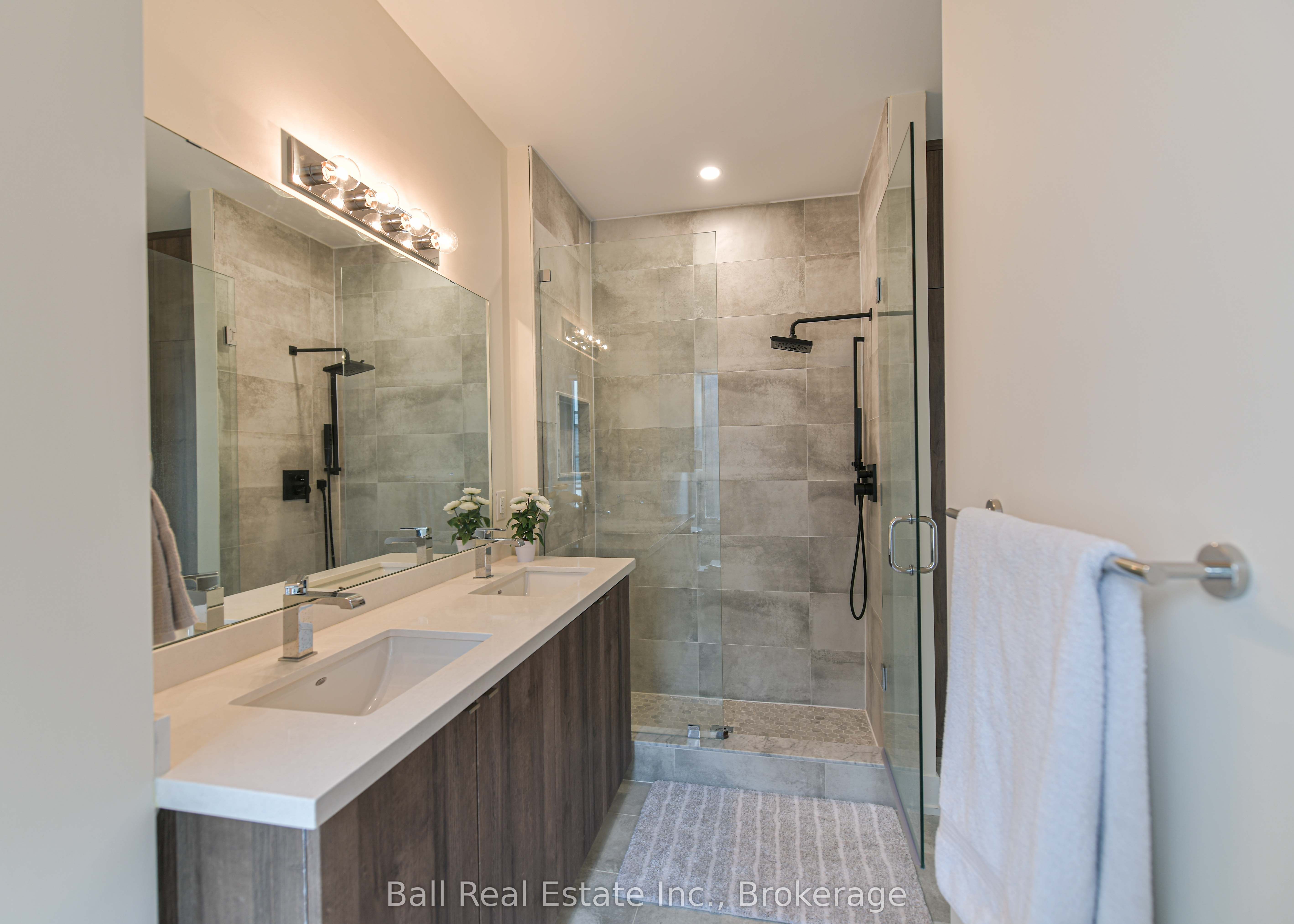 16 Mariners Pier Way Property Photo 16
