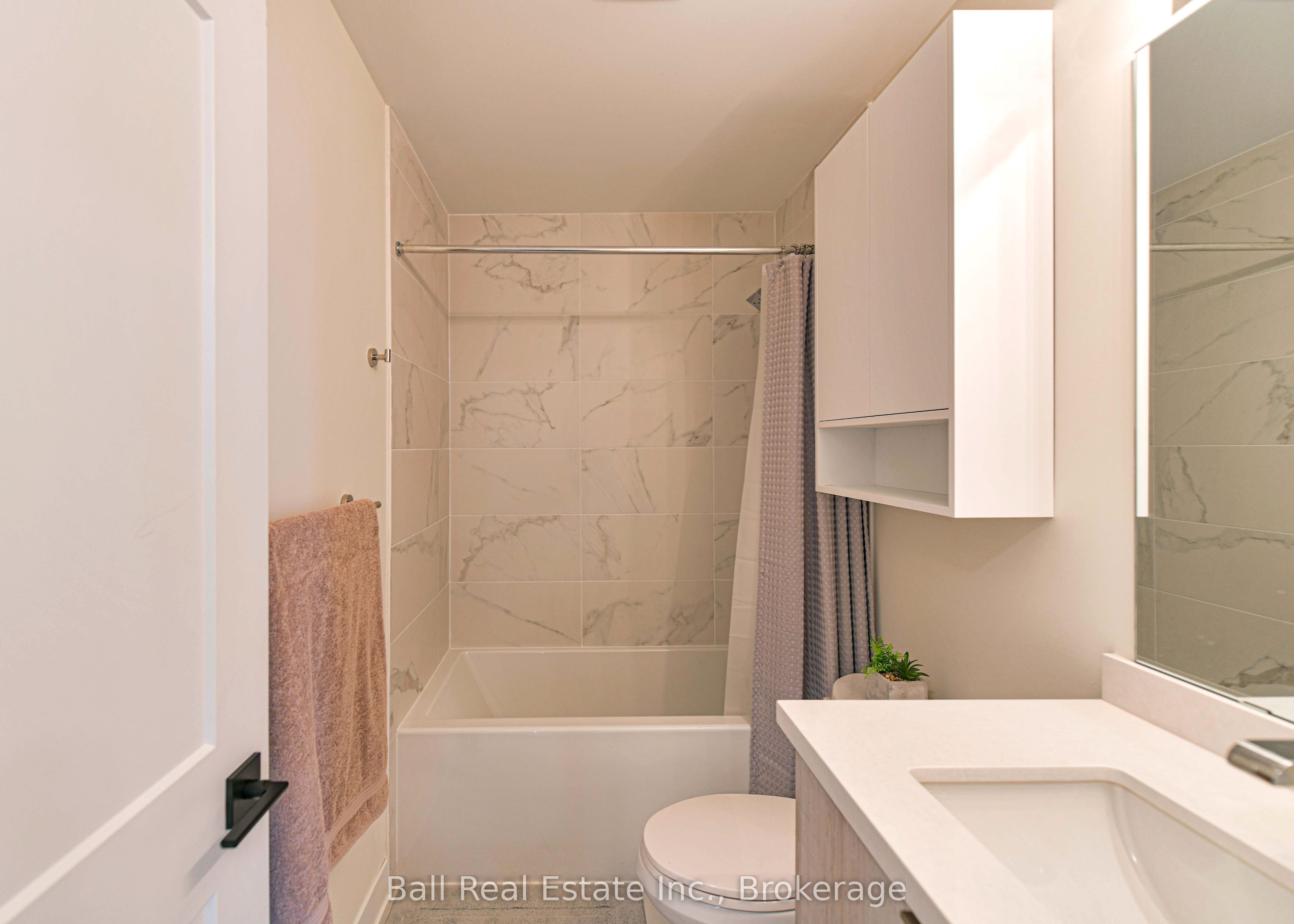 16 Mariners Pier Way Property Photo 18