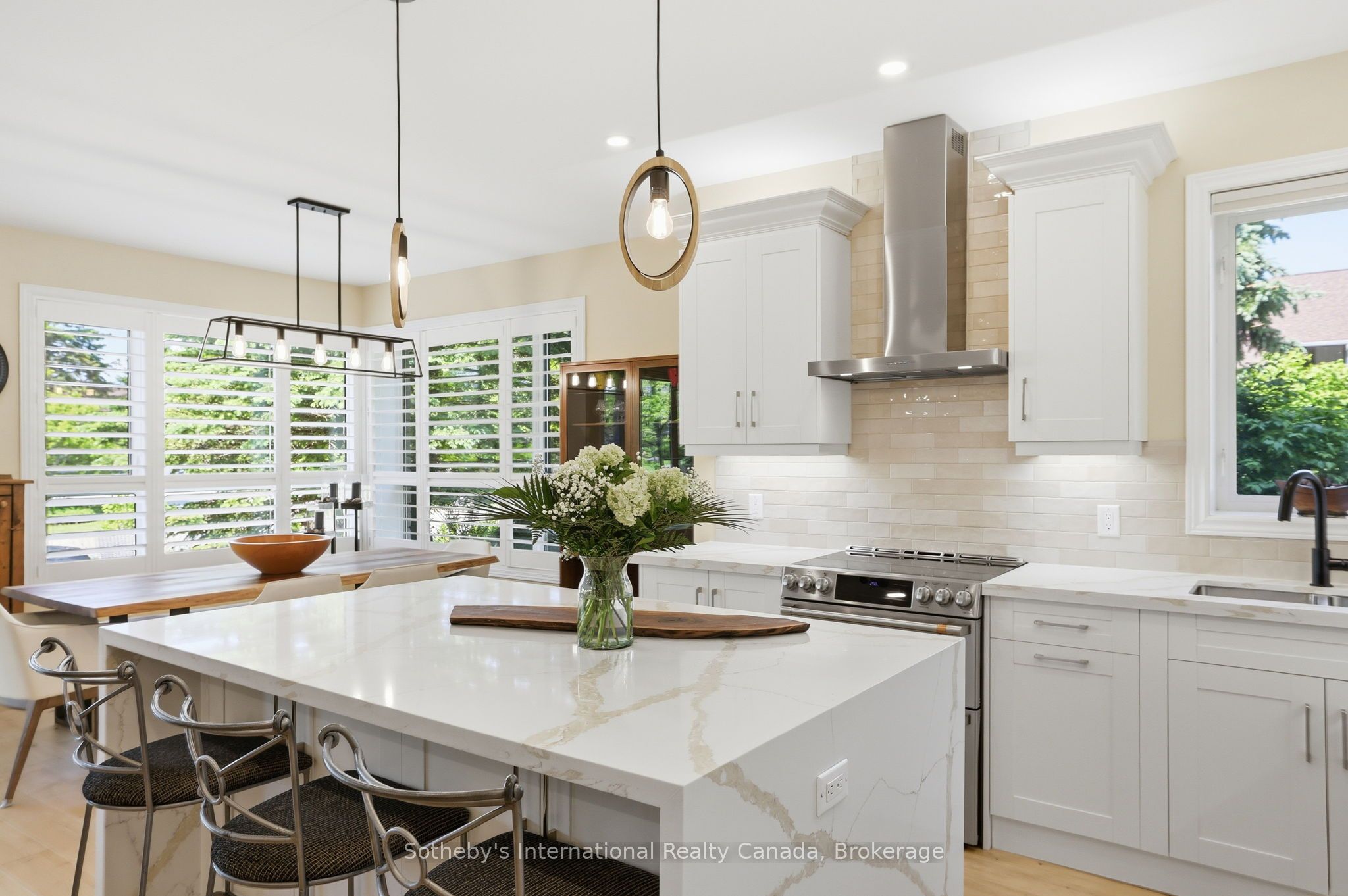 694 Johnston Park Avenue Property Photo 14