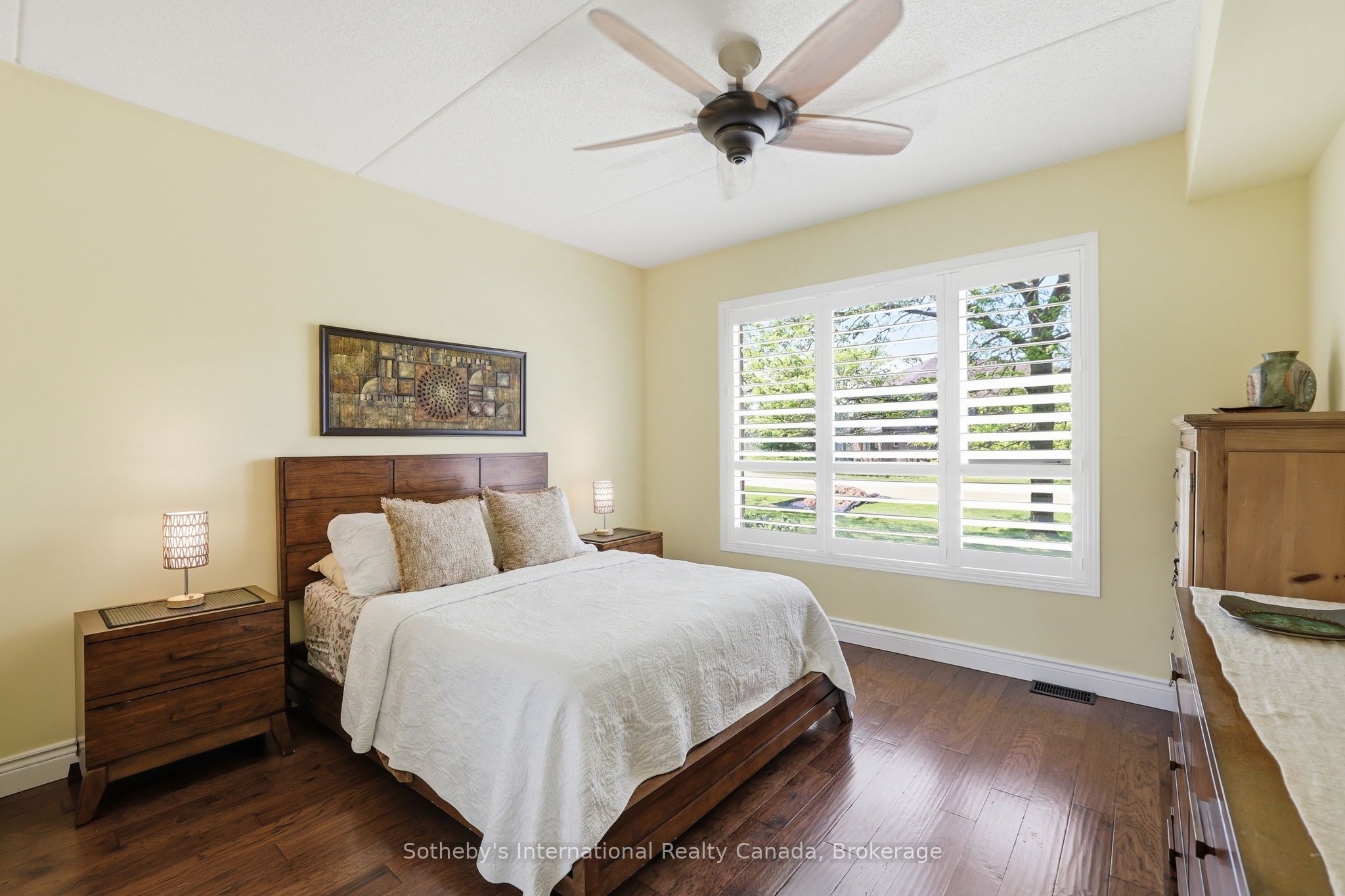 694 Johnston Park Avenue Property Photo 23