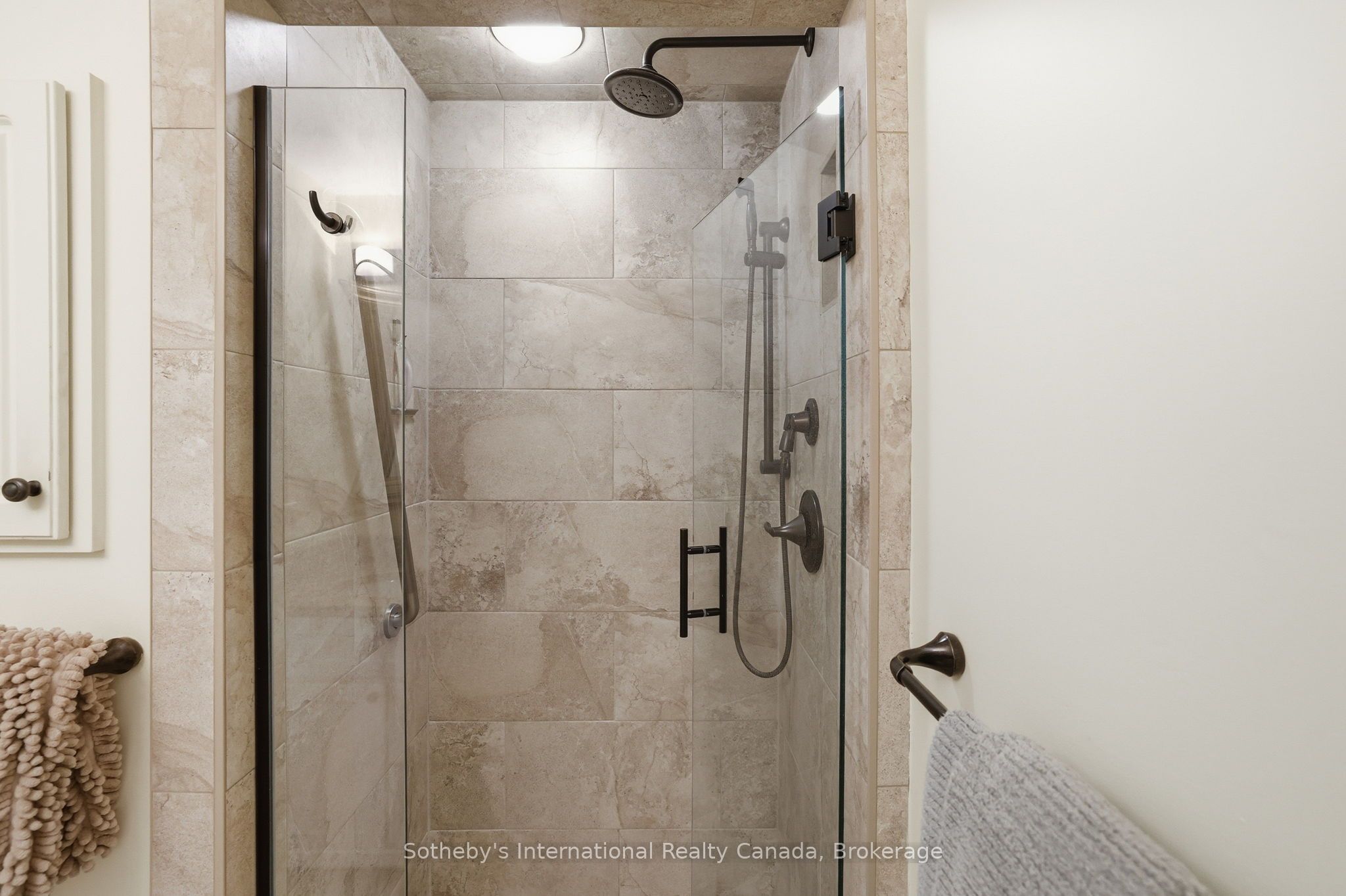 694 Johnston Park Avenue Property Photo 26