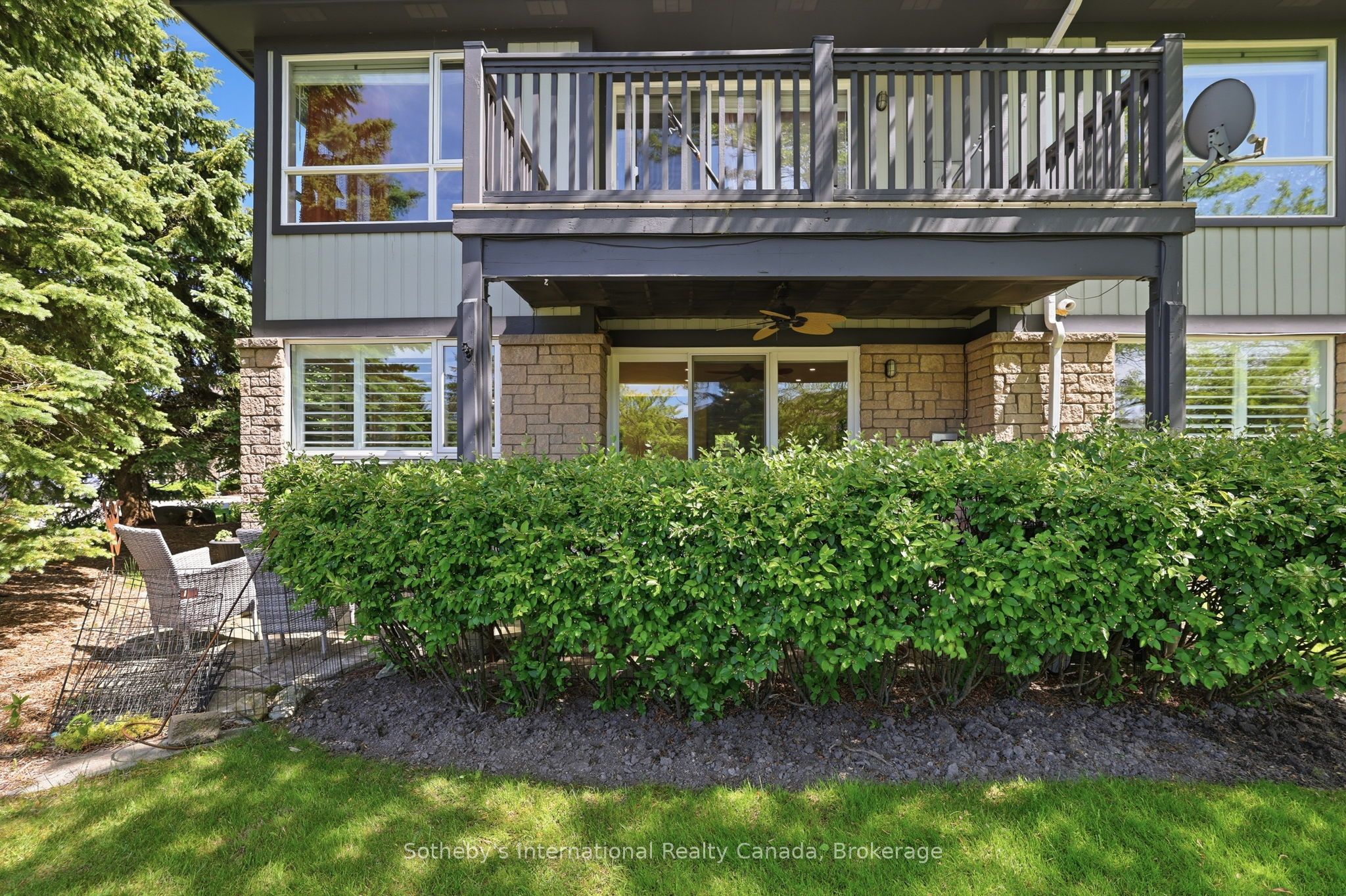 694 Johnston Park Avenue Property Photo 31