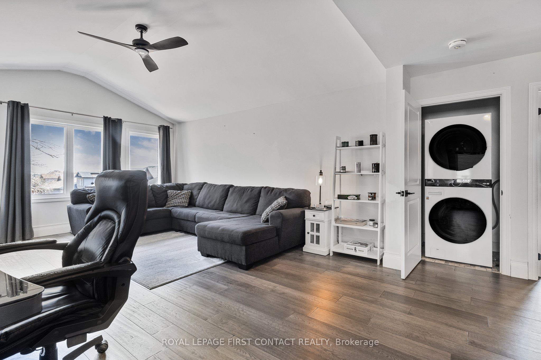 3075 Orion Boulevard Property Photo 23