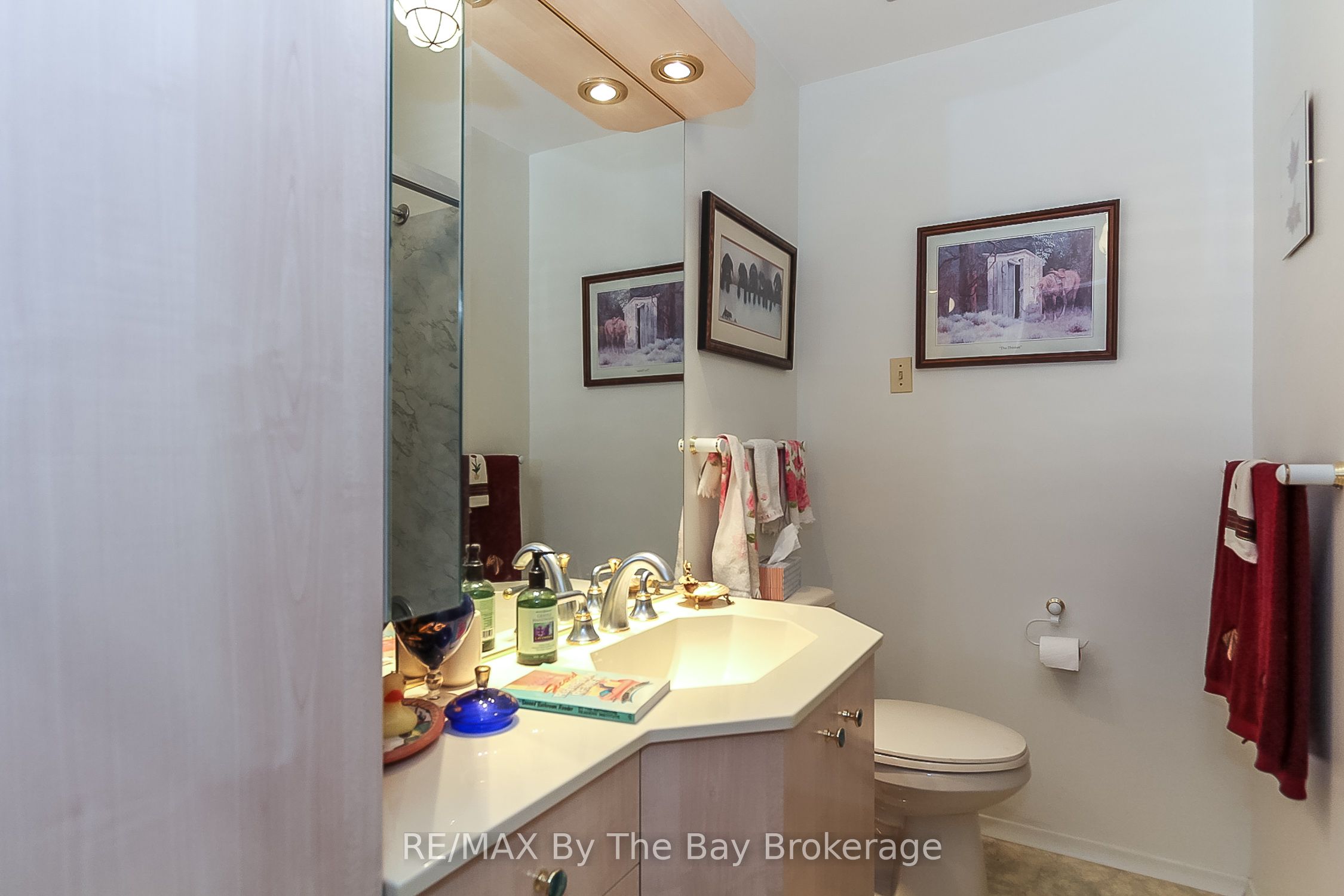 630 Sunnidale Road S Property Photo 16